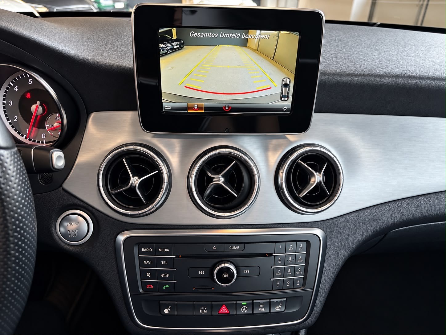 MERCEDES-BENZ CLA 180 AMG Line 7G-DCT-image-13