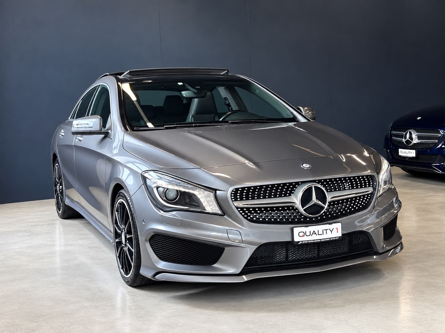 MERCEDES-BENZ CLA 180 AMG Line 7G-DCT