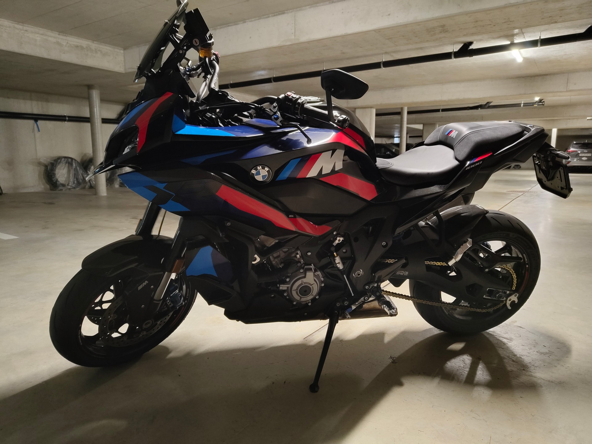 BMW M 1000 XR-image-0