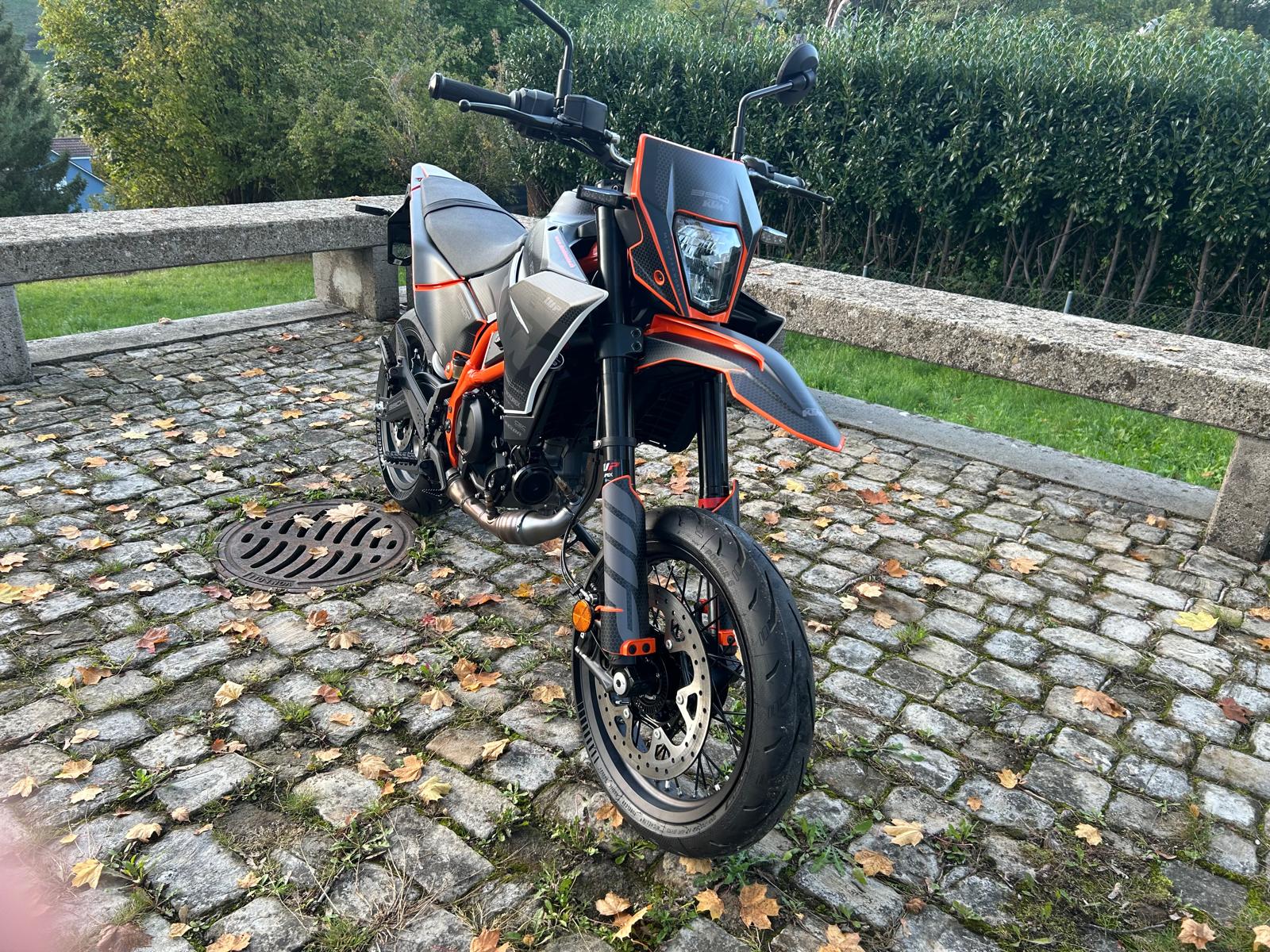 KTM BLACK EDITION-image-6