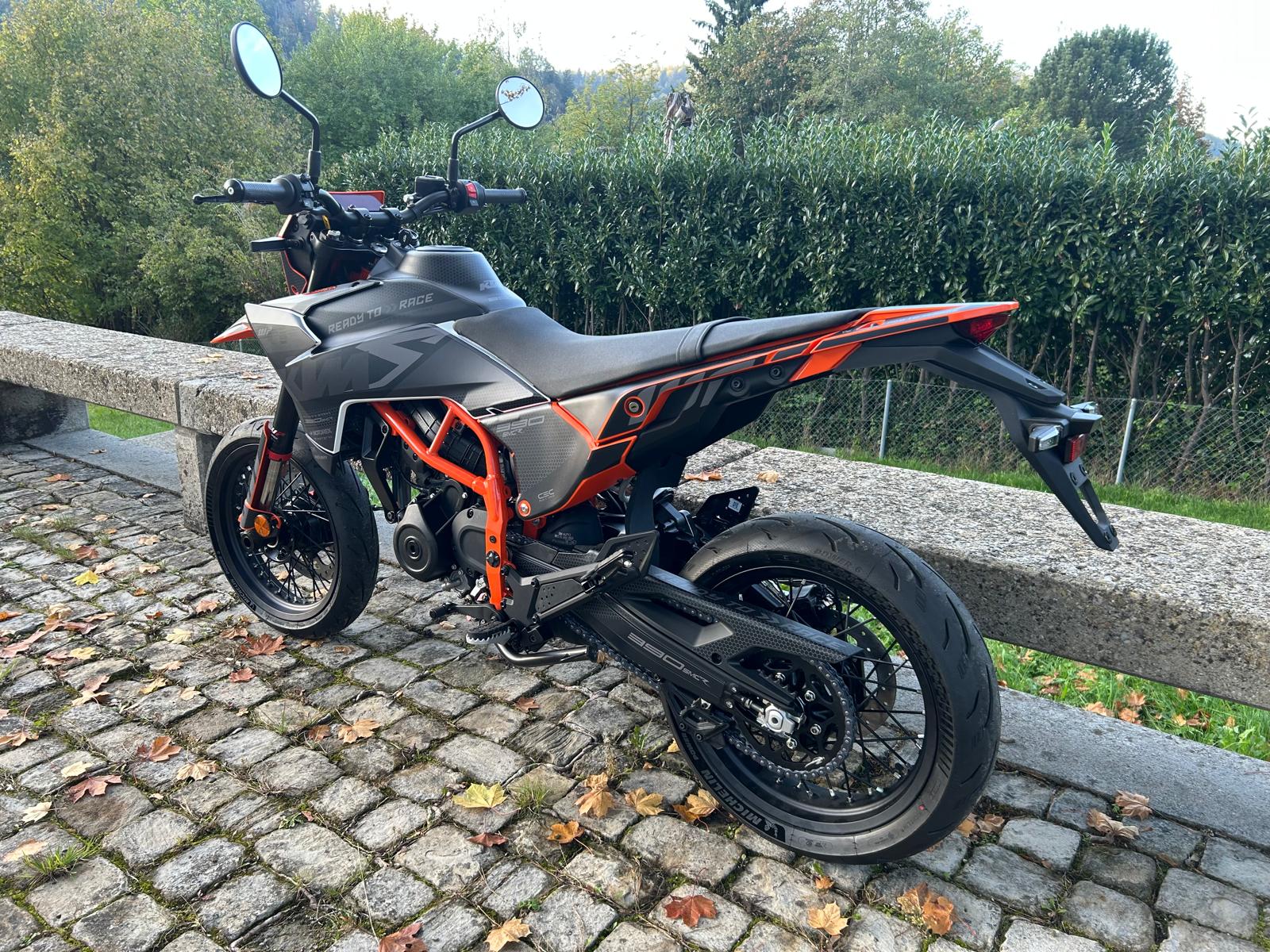 KTM BLACK EDITION-image-8