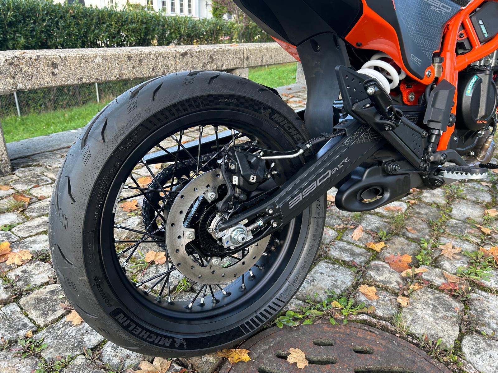 KTM BLACK EDITION-image-9