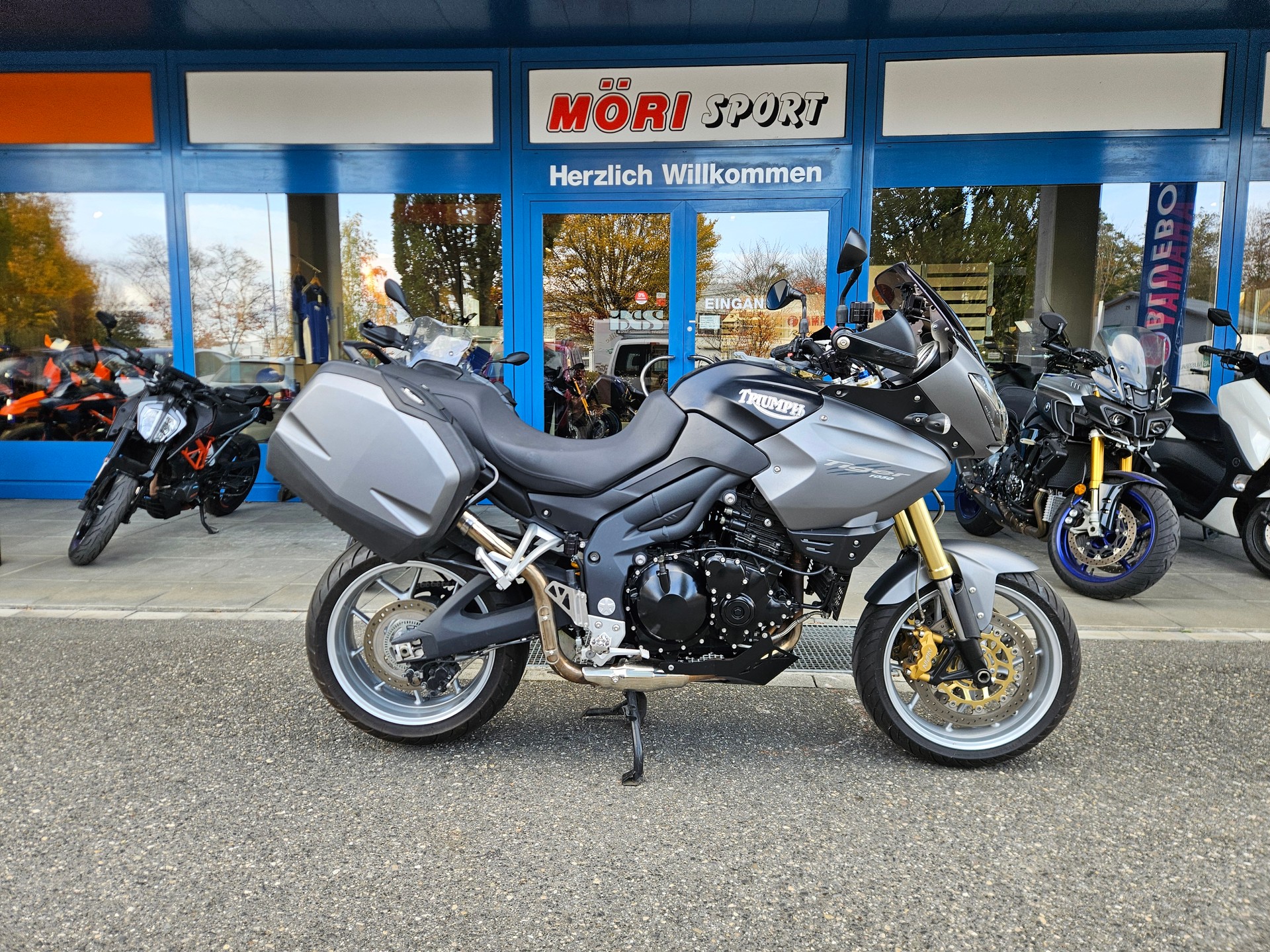 TRIUMPH Tiger 1050 ABS-image-0