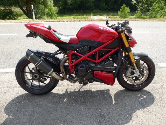 DUCATI Streetfighter 1099 S-image-0