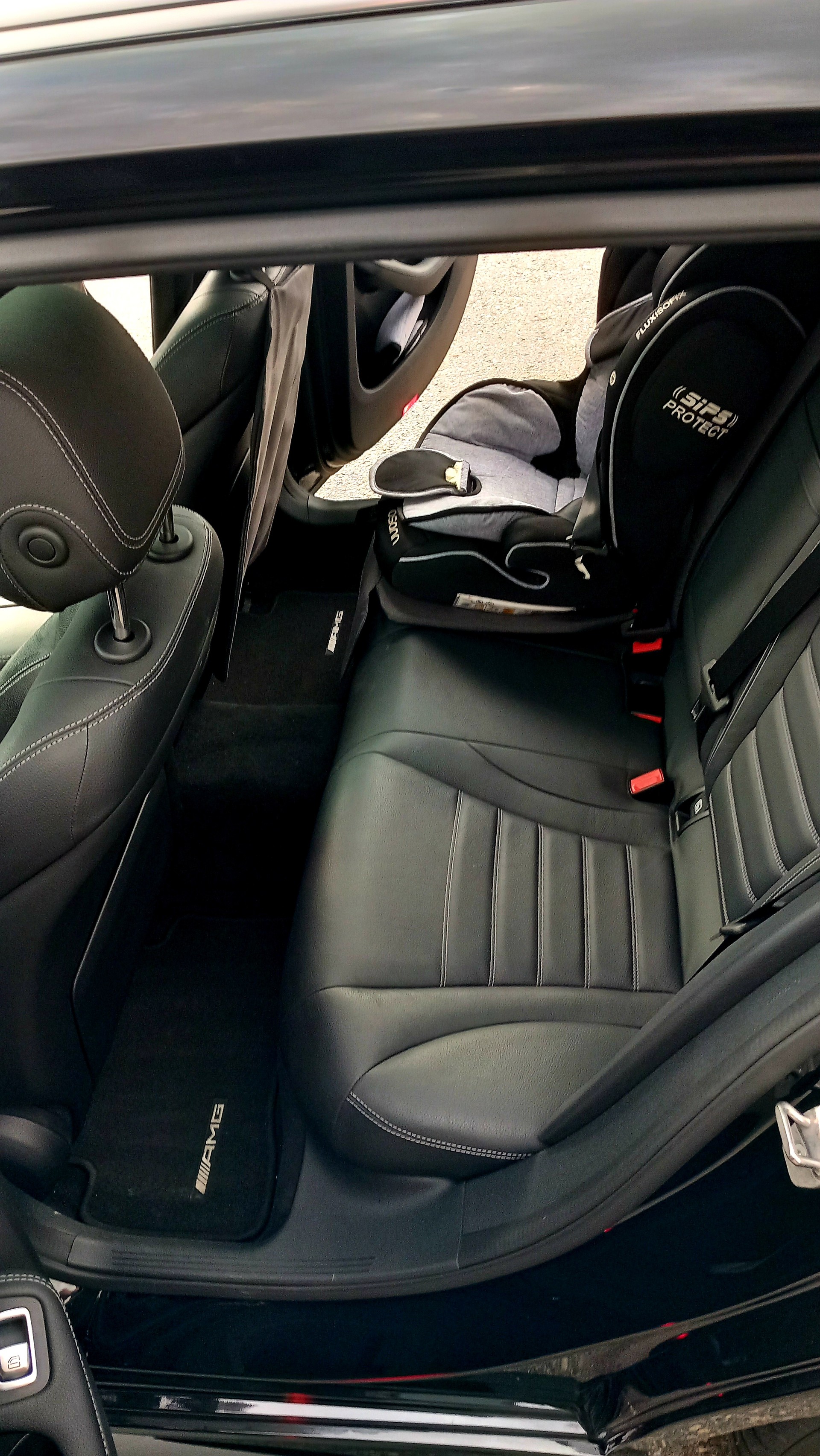 MERCEDES-BENZ C 400 AMG Line 4Matic 9G-Tronic-image-13