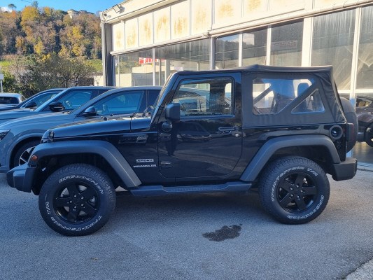 JEEP Wrangler 2.8 CRD Sport-image-7