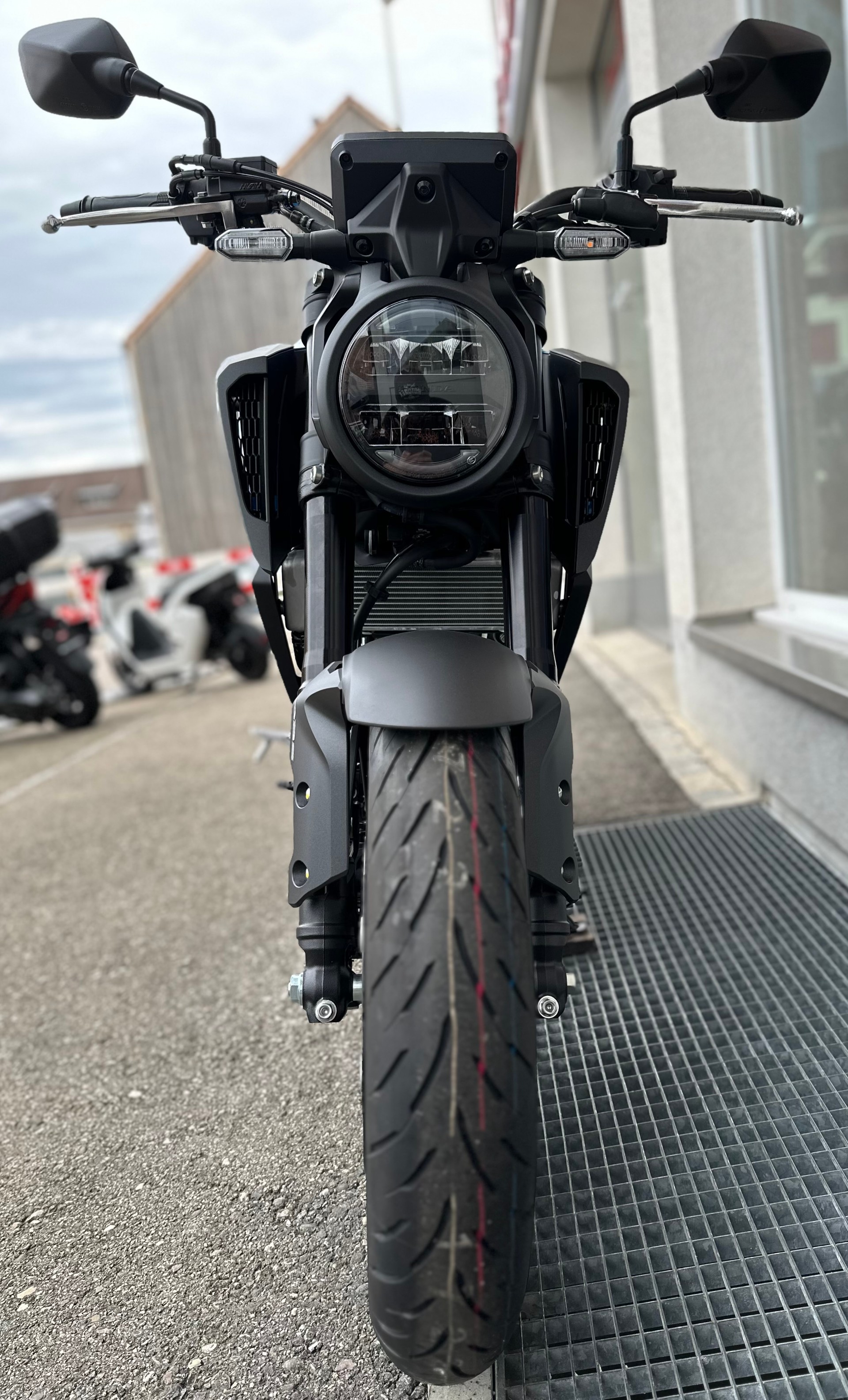 HONDA CB 125 R-image-1