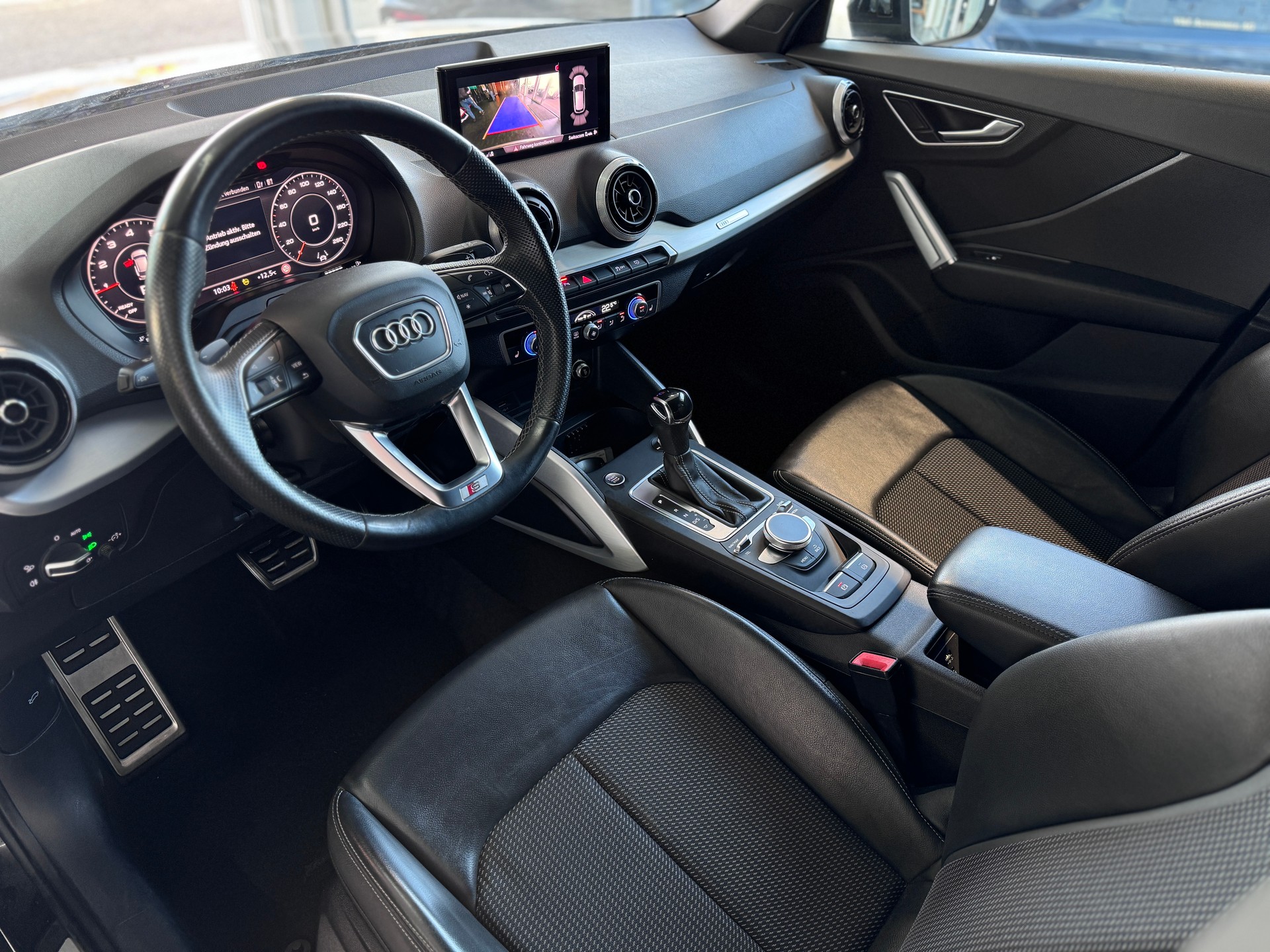 AUDI Q2 35 TFSI S line S-tronic-image-7