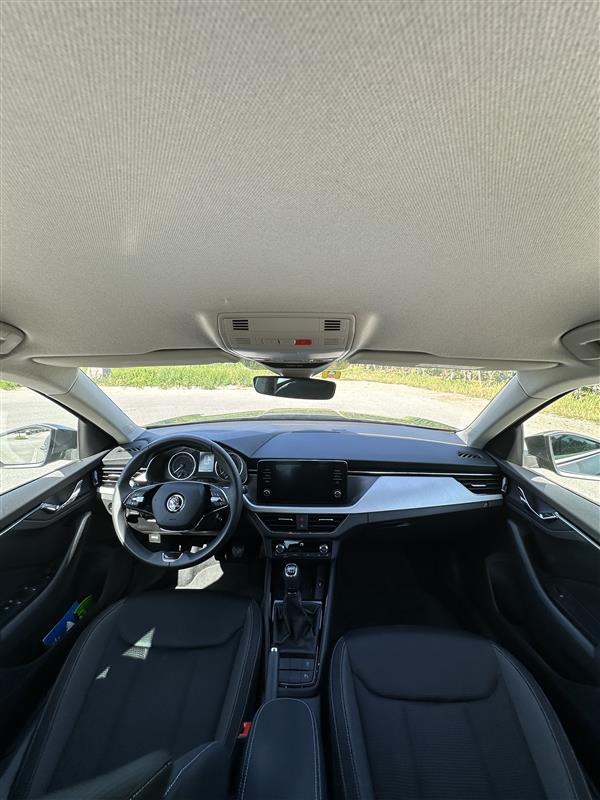 SKODA Kamiq 1.0 TSI Tour-image-4