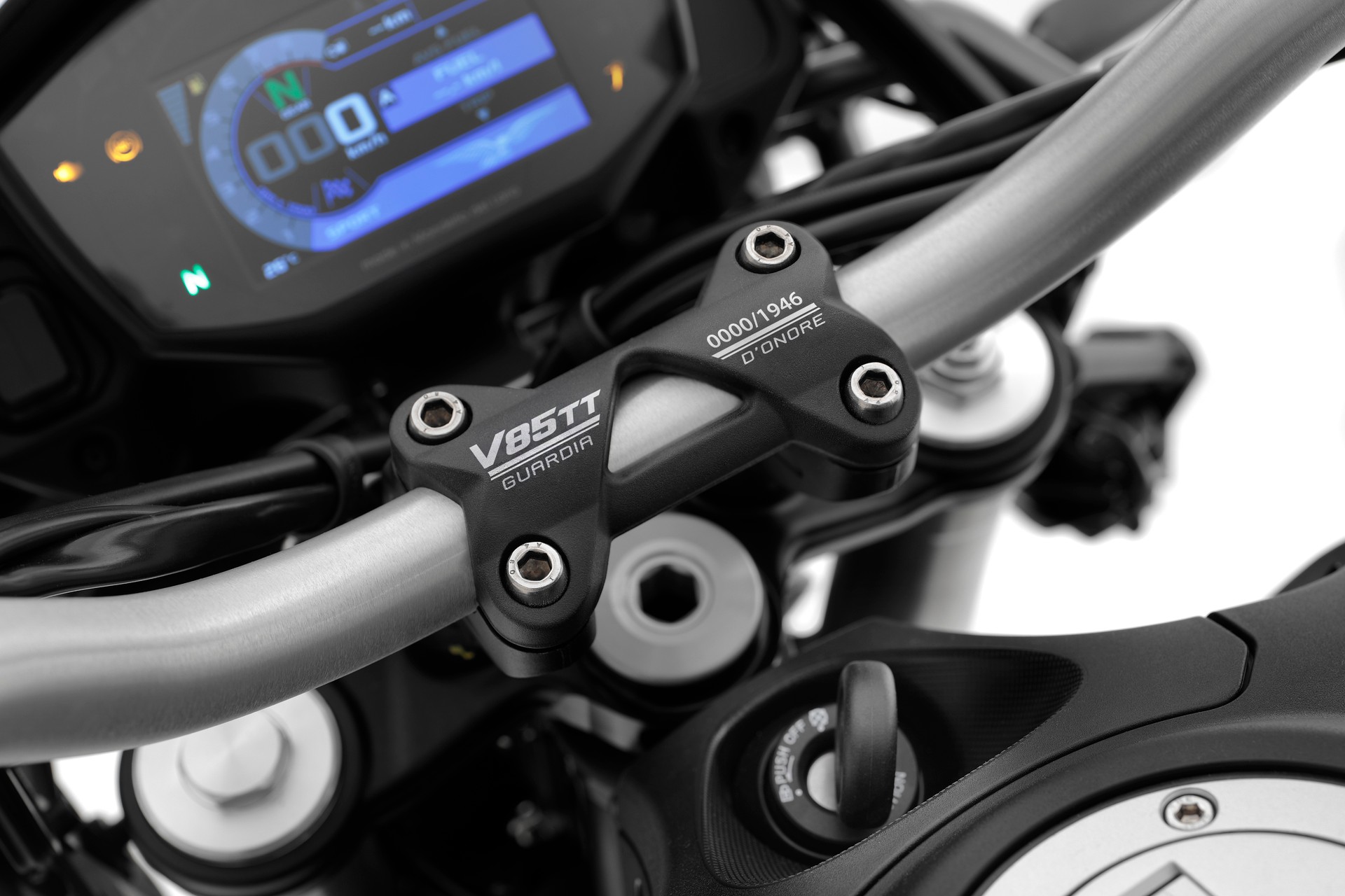 MOTO GUZZI V85 TT Guardia d'Onore (35kW)-image-4