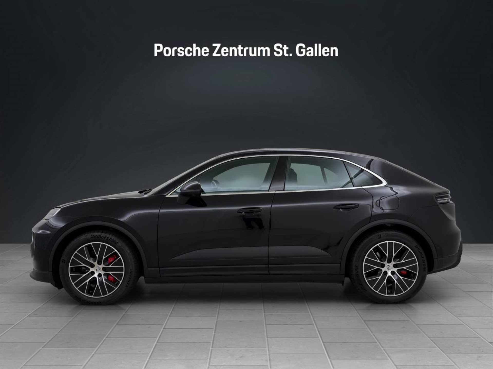 PORSCHE Macan 4S-showroom-element-1