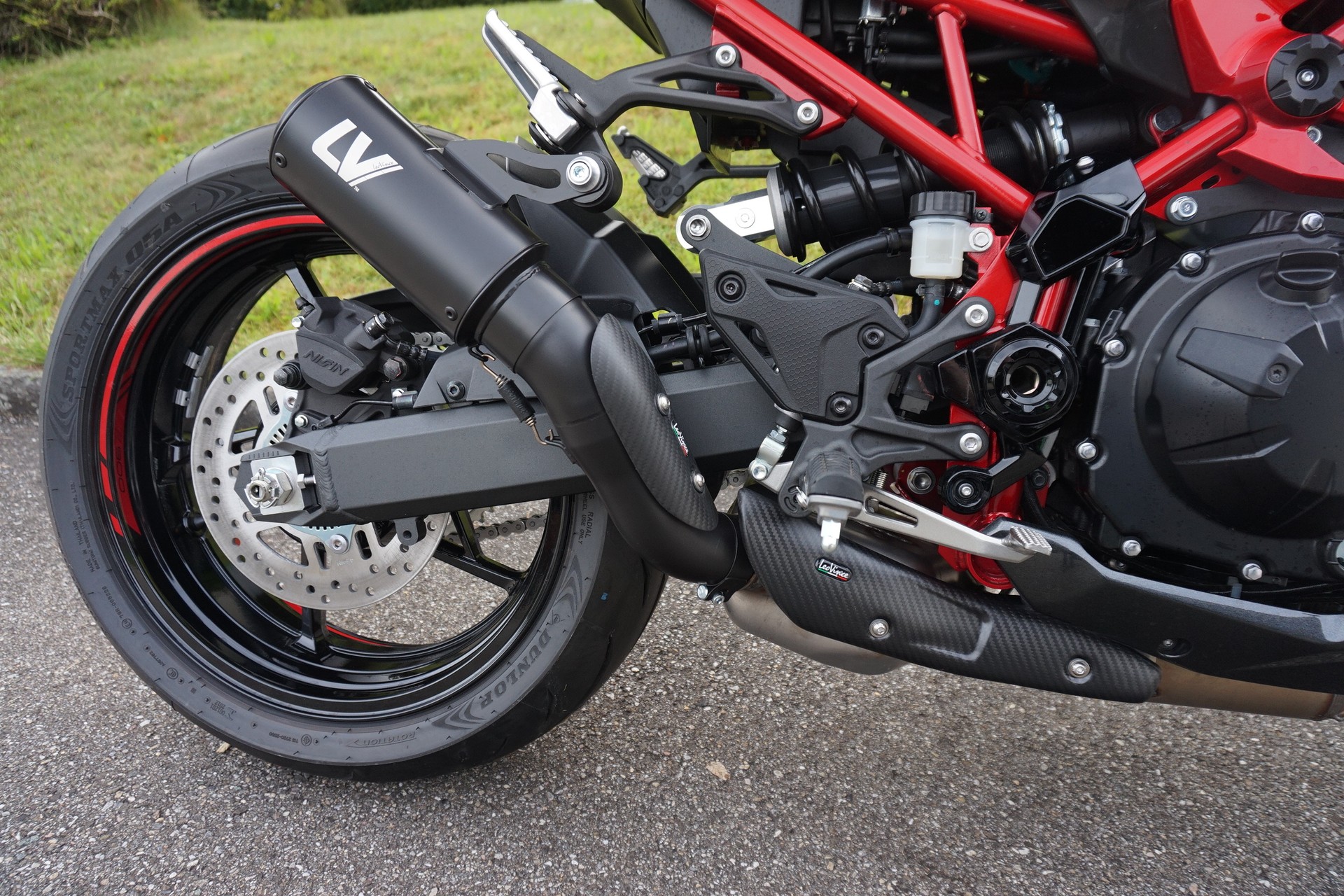 KAWASAKI Z 900 ABS (A2) (35kW) Leovinci LV Corsa S Full Black Edition Auspuff-image-8