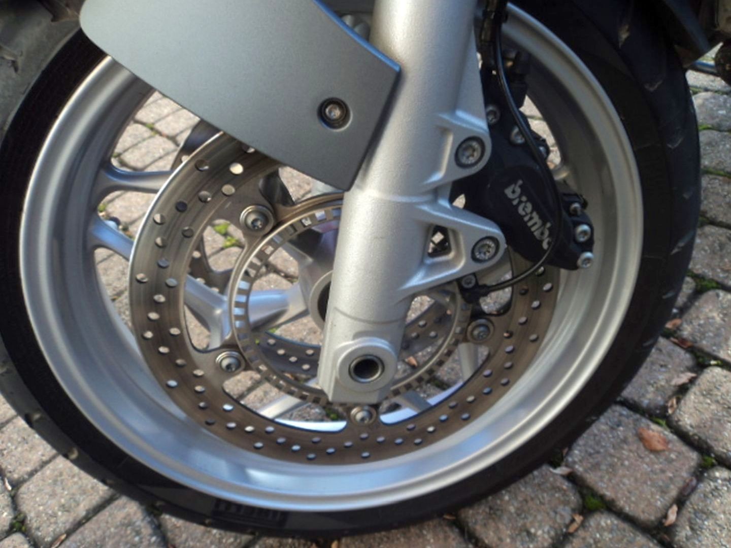 BMW F 800 ST-image-4