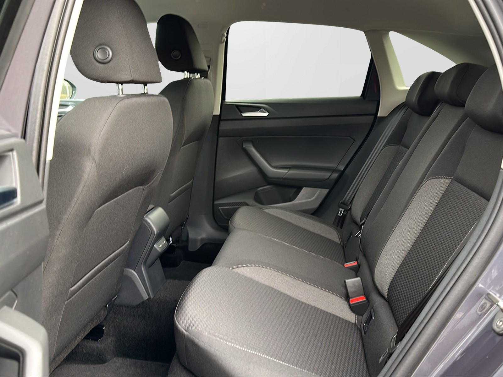 VW Taigo UNITED 1.0TSI 115CH DSG-image-9