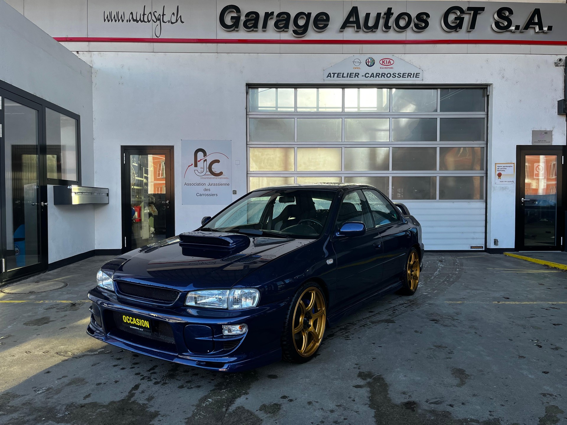 SUBARU Impreza 2.0 Turbo GT
