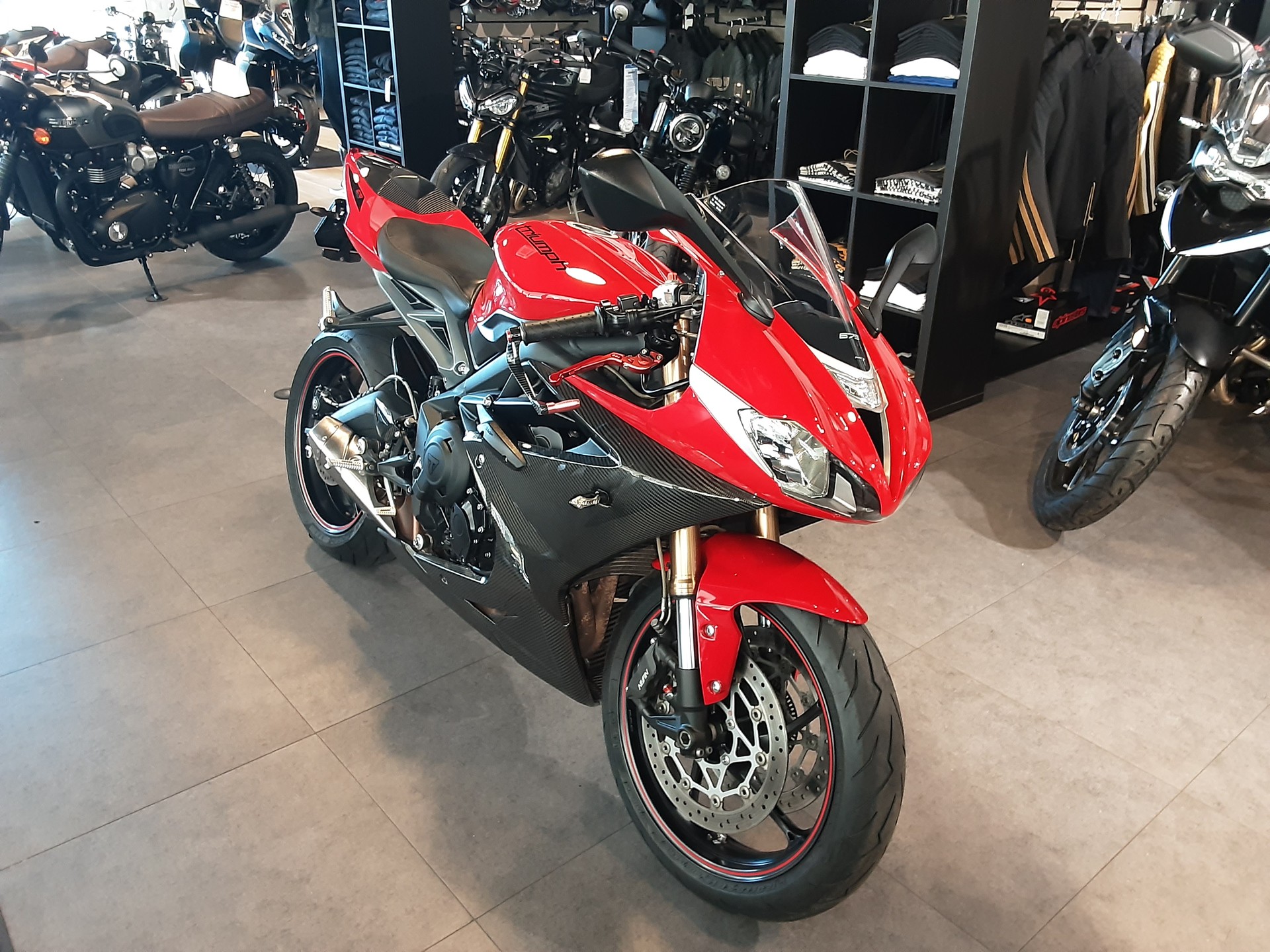 TRIUMPH Daytona 675 ABS (25kW)-image-2