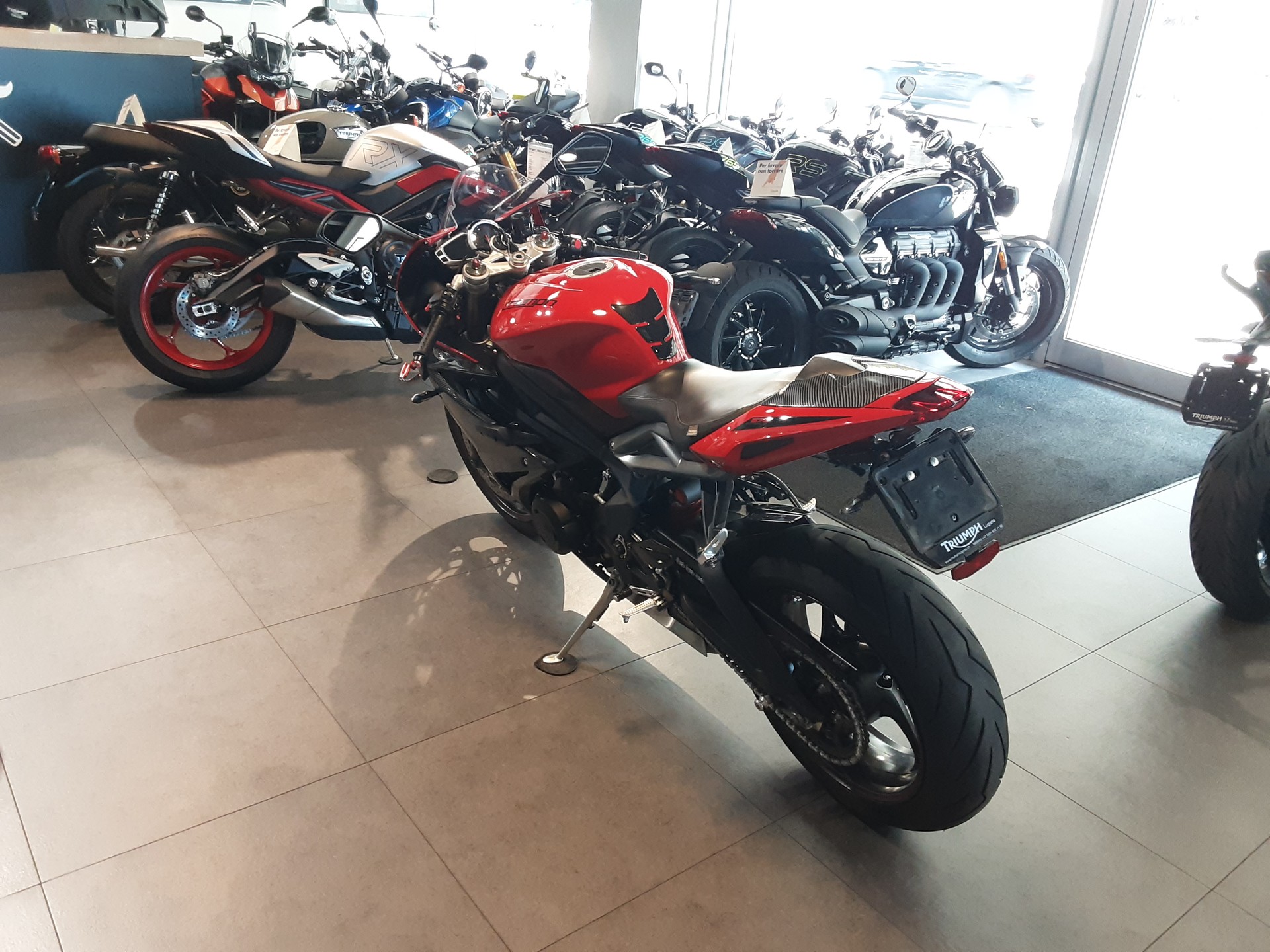 TRIUMPH Daytona 675 ABS (25kW)-image-5