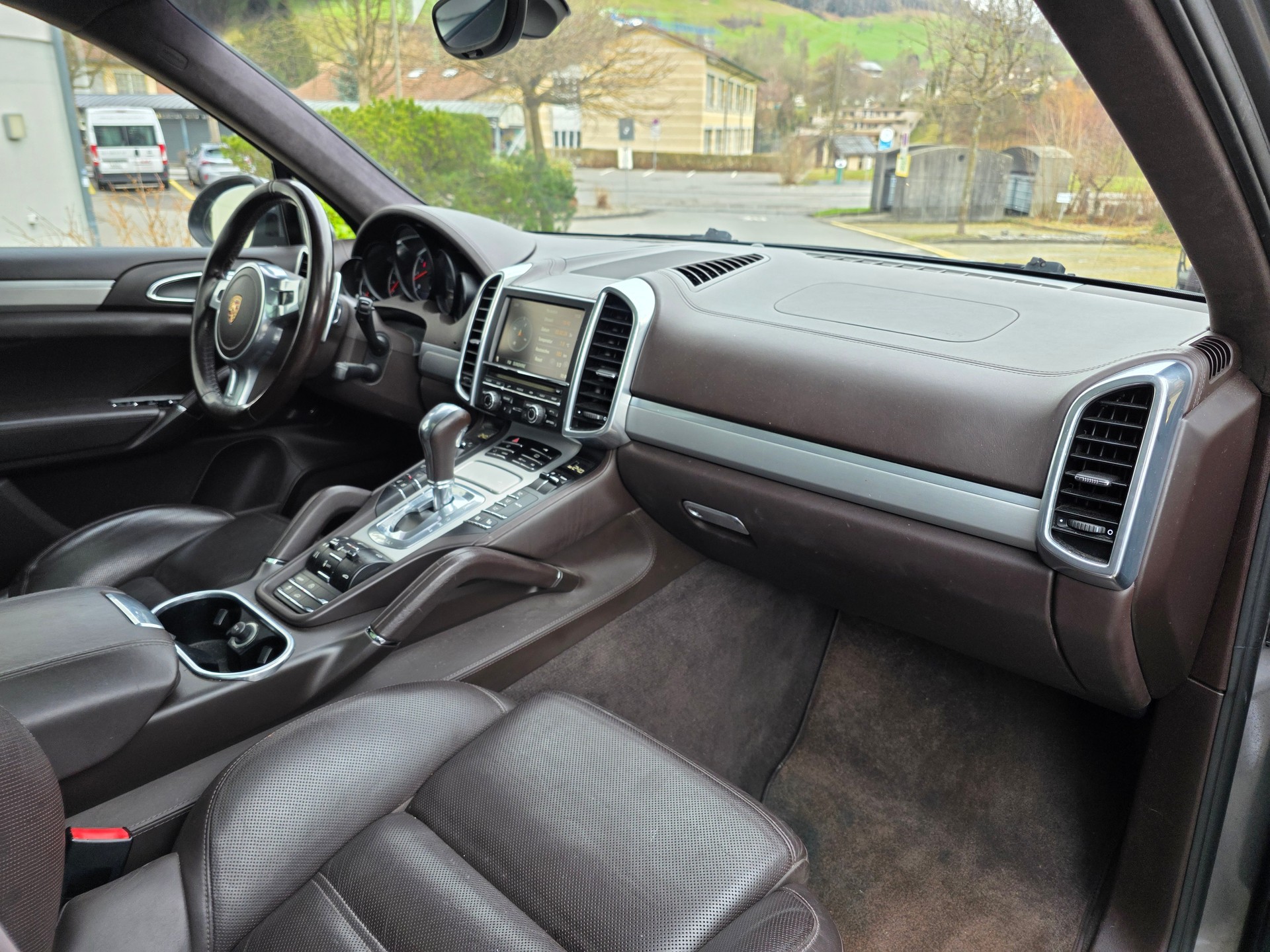 PORSCHE Cayenne Turbo Performance Package-image-8