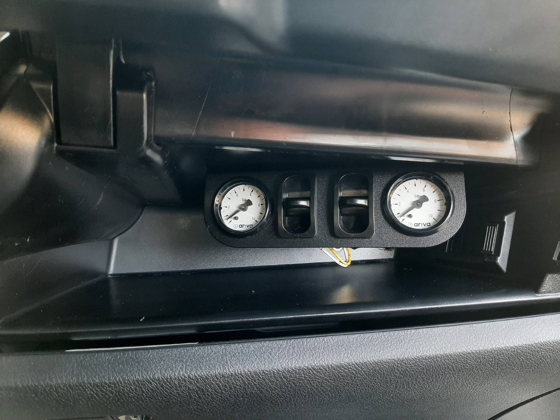 TOYOTA Hilux Extra Cab.-Chassis 2.4 D-4D 150 Comfort-image-13