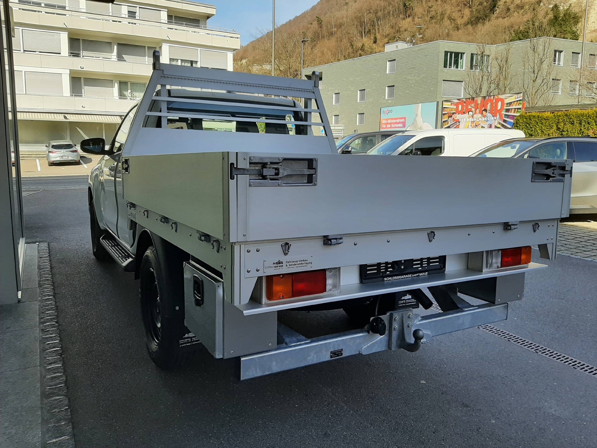 TOYOTA Hilux Extra Cab.-Chassis 2.4 D-4D 150 Comfort-image-5