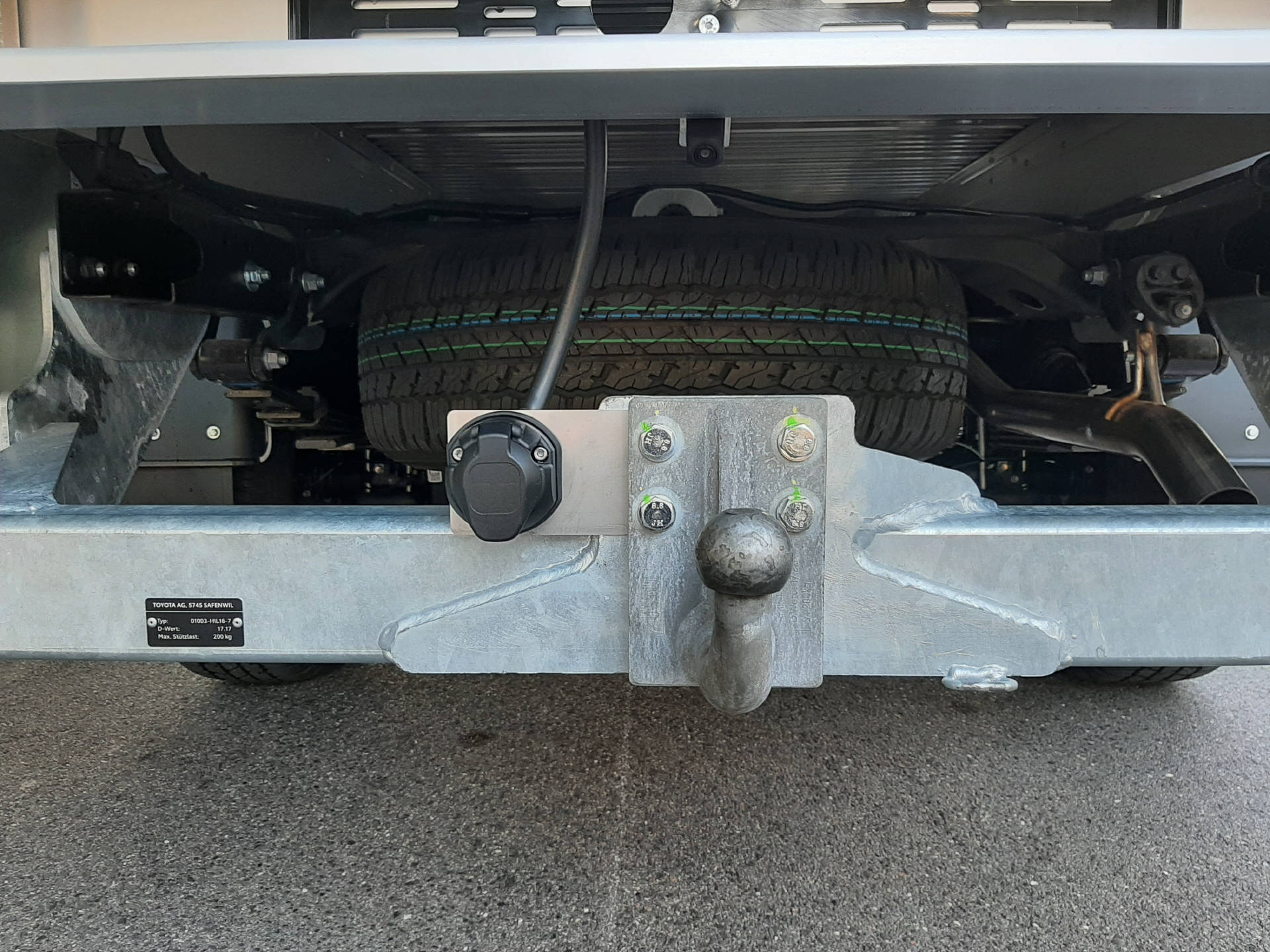 TOYOTA Hilux Extra Cab.-Chassis 2.4 D-4D 150 Comfort-image-7