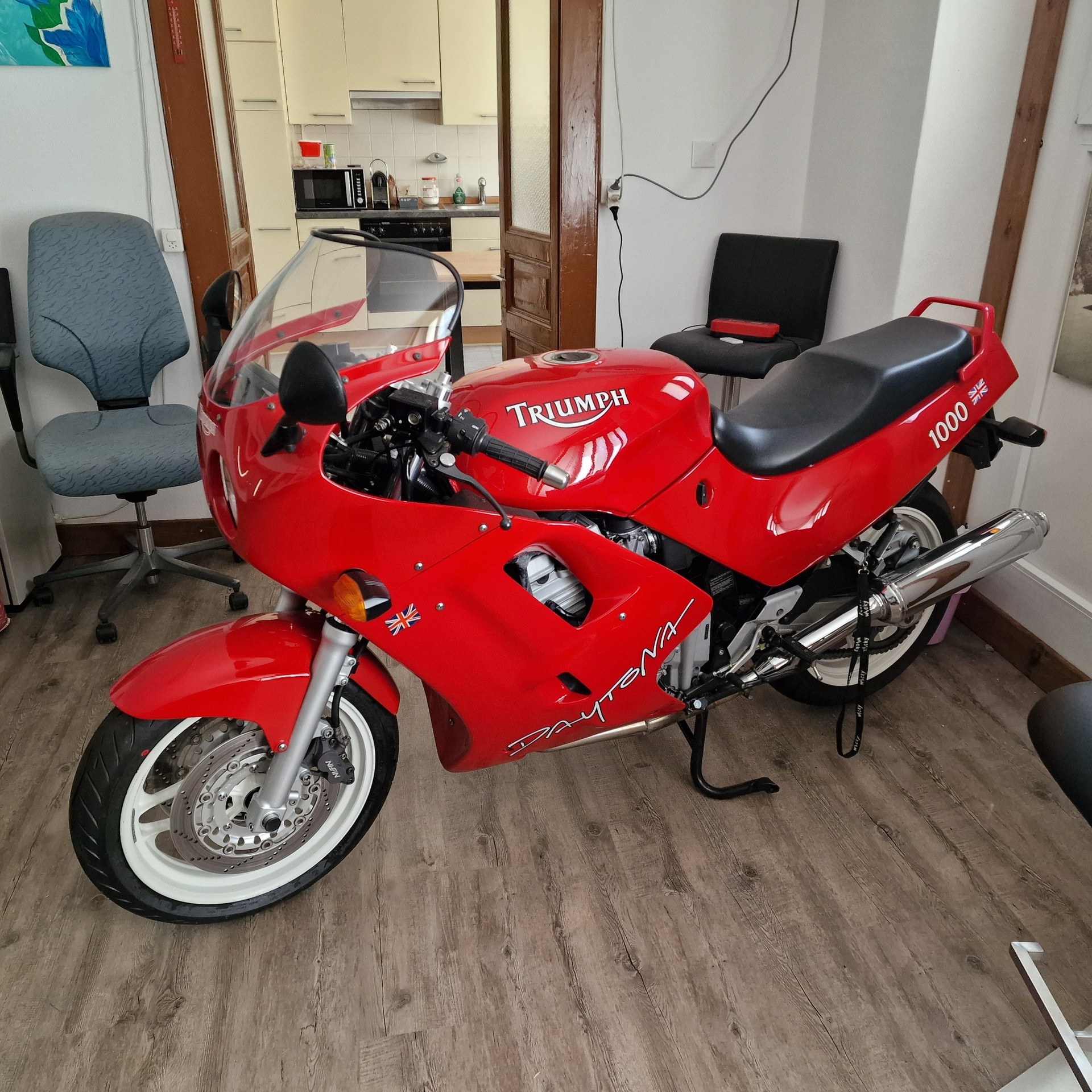 TRIUMPH Daytona 1000 Veteran-image-0