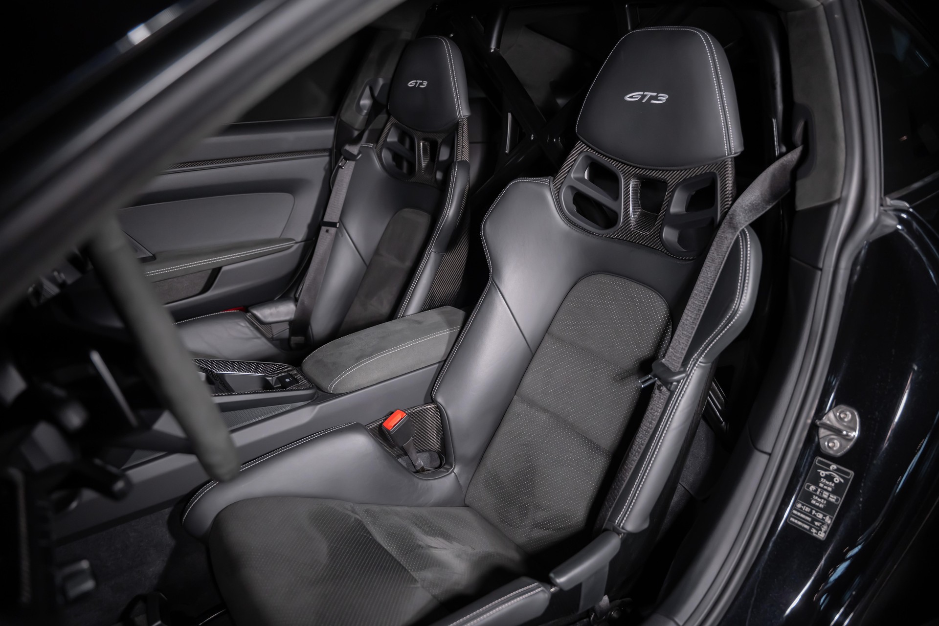PORSCHE 911 Coupé 4.0 GT3 PDK-image-15