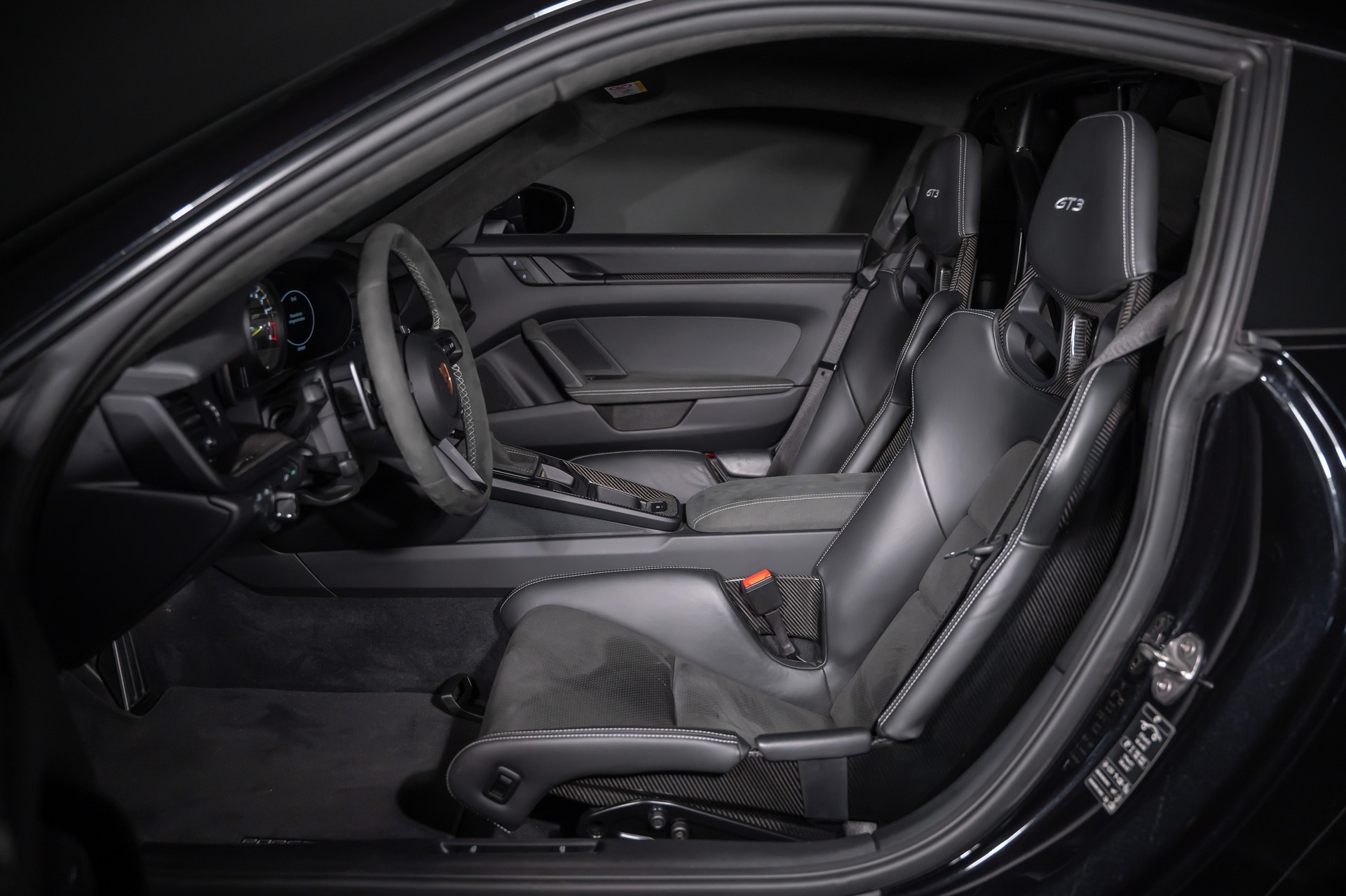 PORSCHE 911 Coupé 4.0 GT3 PDK-image-14