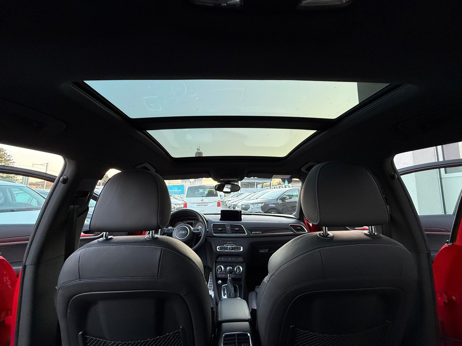 AUDI RS Q3 2.5 TFSI quattro S-tronic-image-11