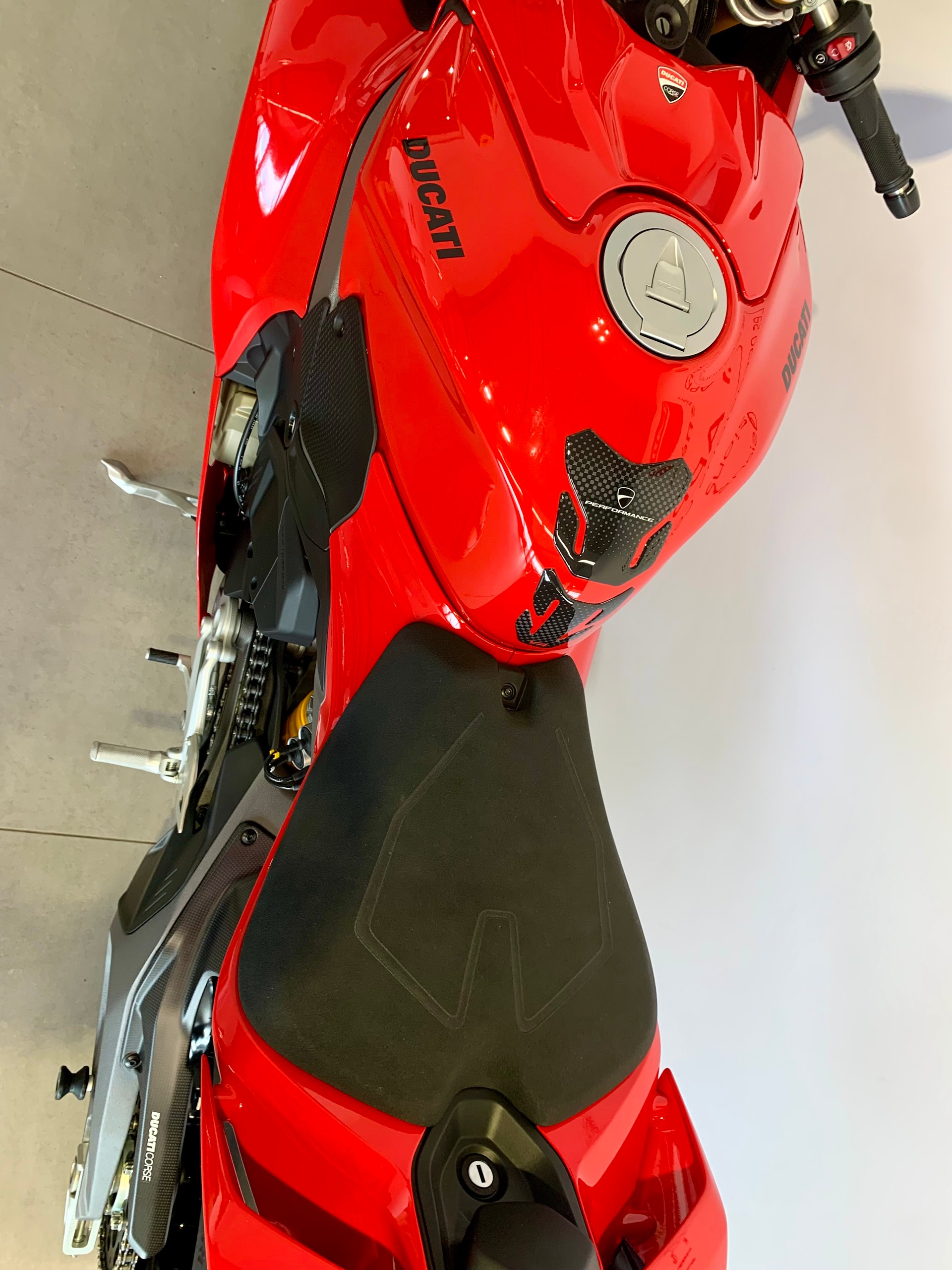 DUCATI Panigale V4 S-image-5