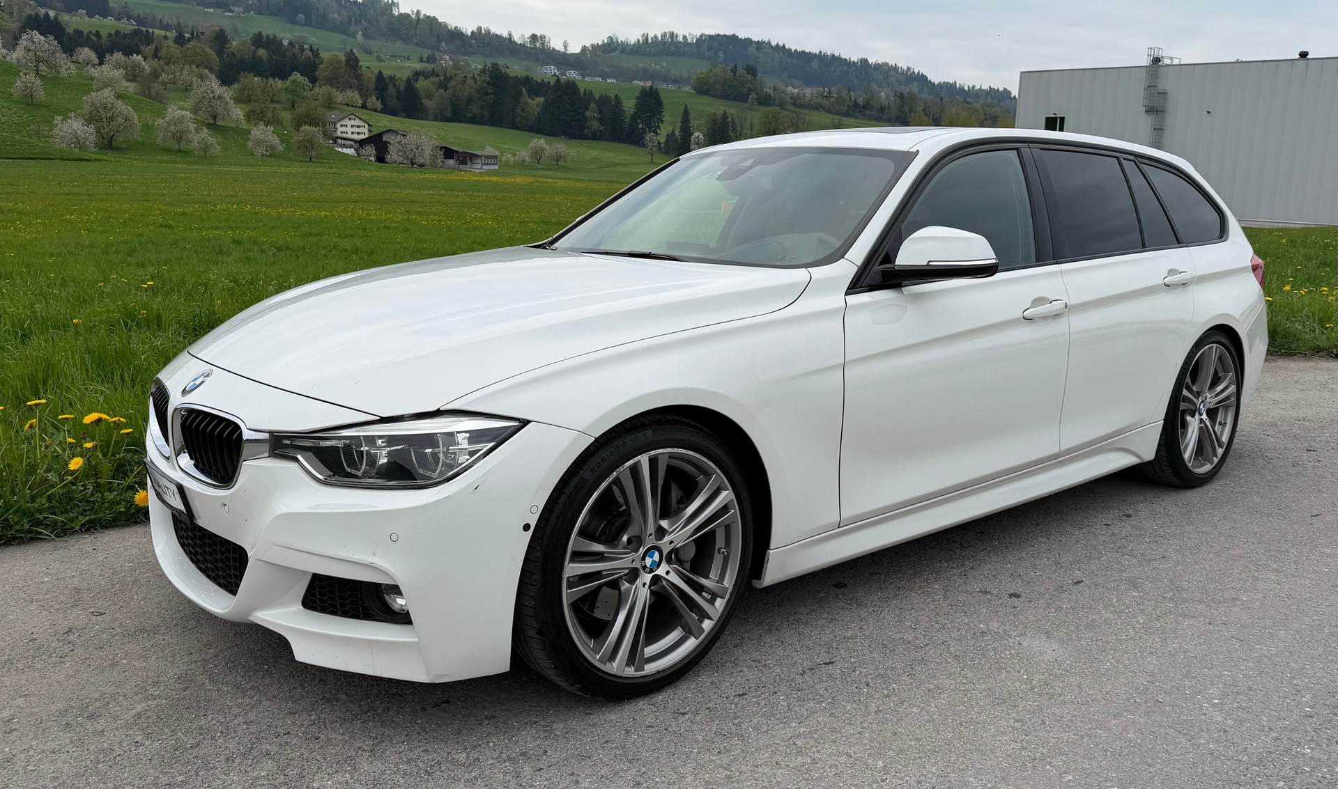 BMW 340i xDrive Touring M Sport Steptronic M-Performance-image-1
