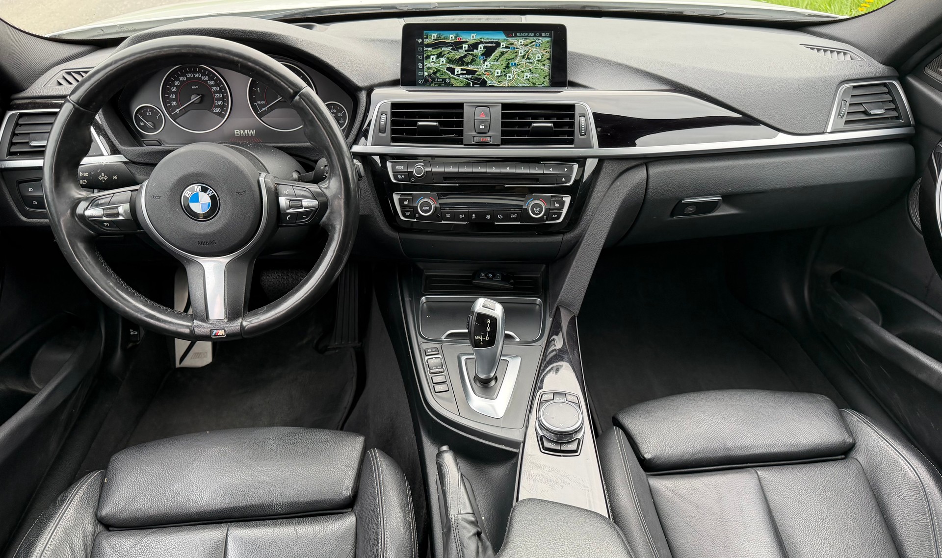 BMW 340i xDrive Touring M Sport Steptronic M-Performance-image-14