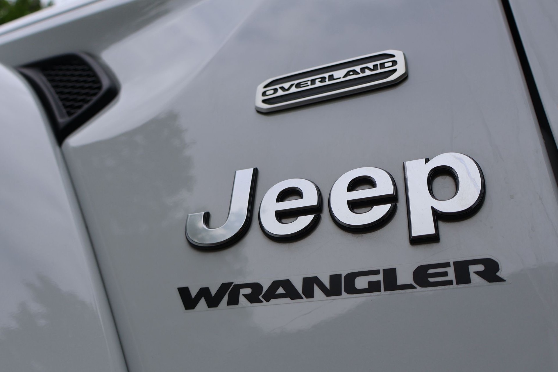 JEEP Wrangler 2.0 Overland Automatic-image-8