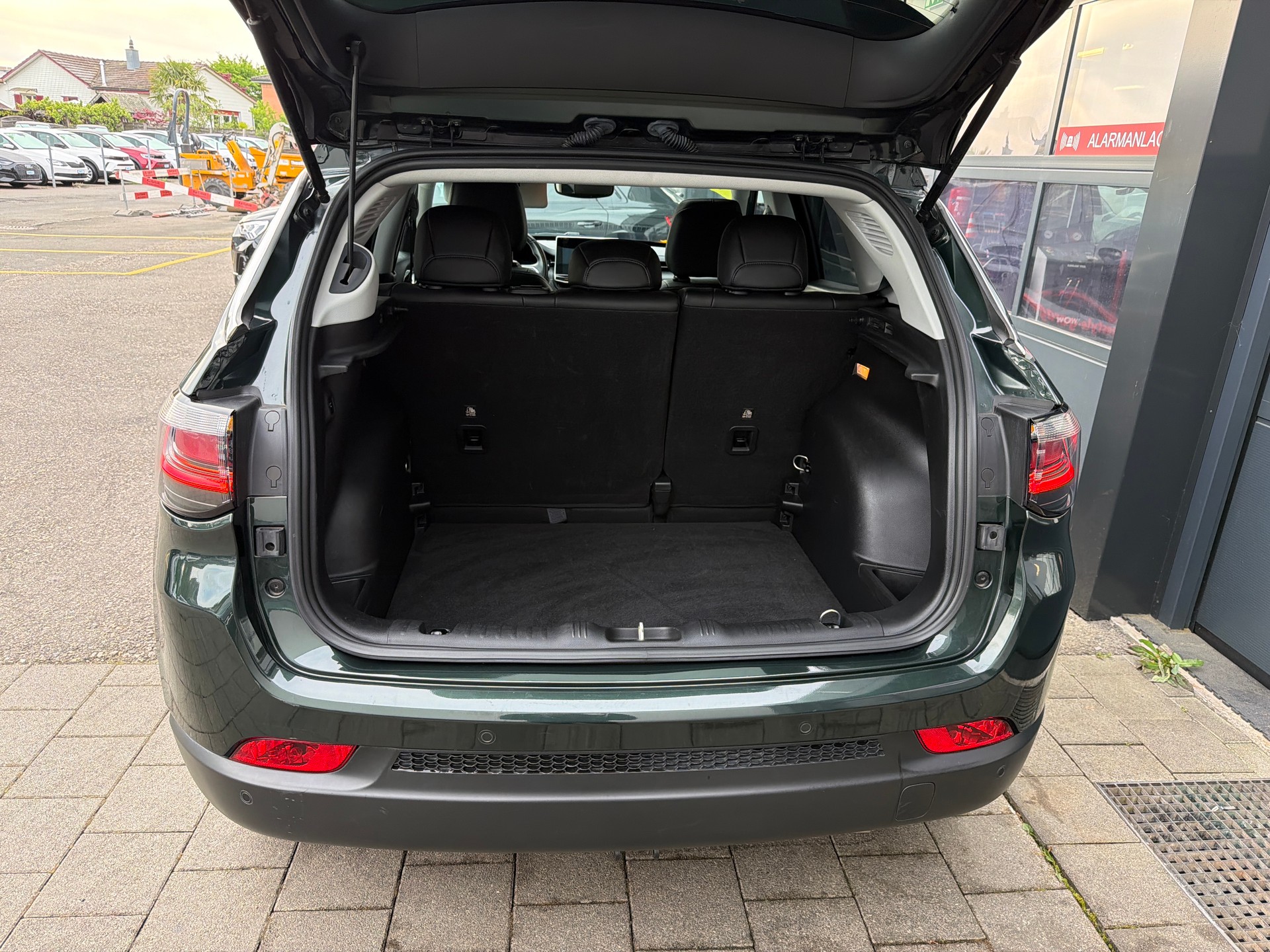 JEEP Compass 4x2 1.3 Turbo Limited DKG-image-5