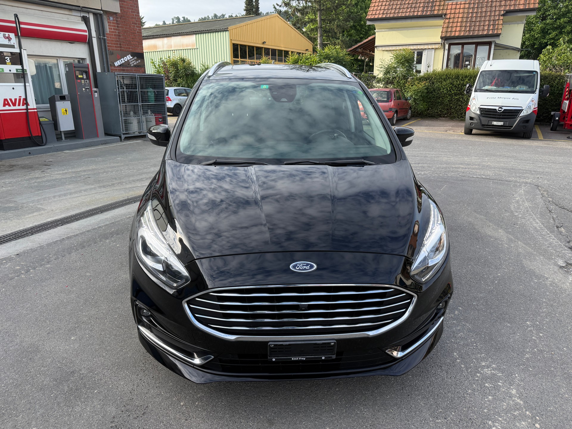 FORD Galaxy 2.5 FHEV Titanium 5Pl CVT 7 Plätze-image-2