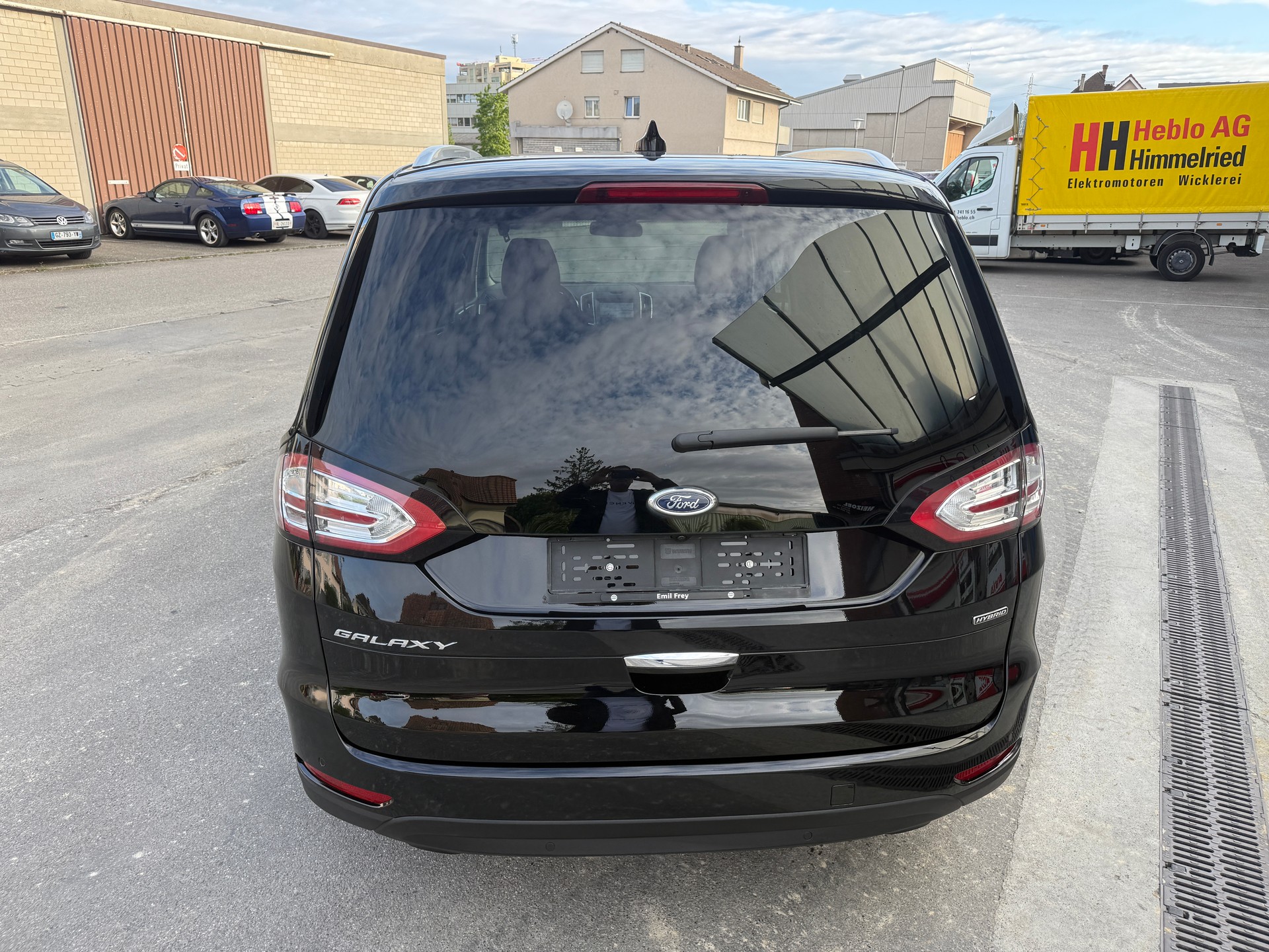 FORD Galaxy 2.5 FHEV Titanium 5Pl CVT 7 Plätze-image-5