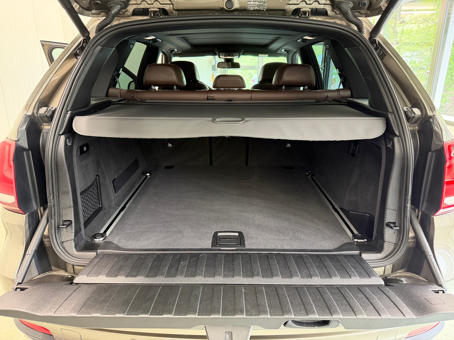 BMW X5 xDrive 40d Steptronic-image-19
