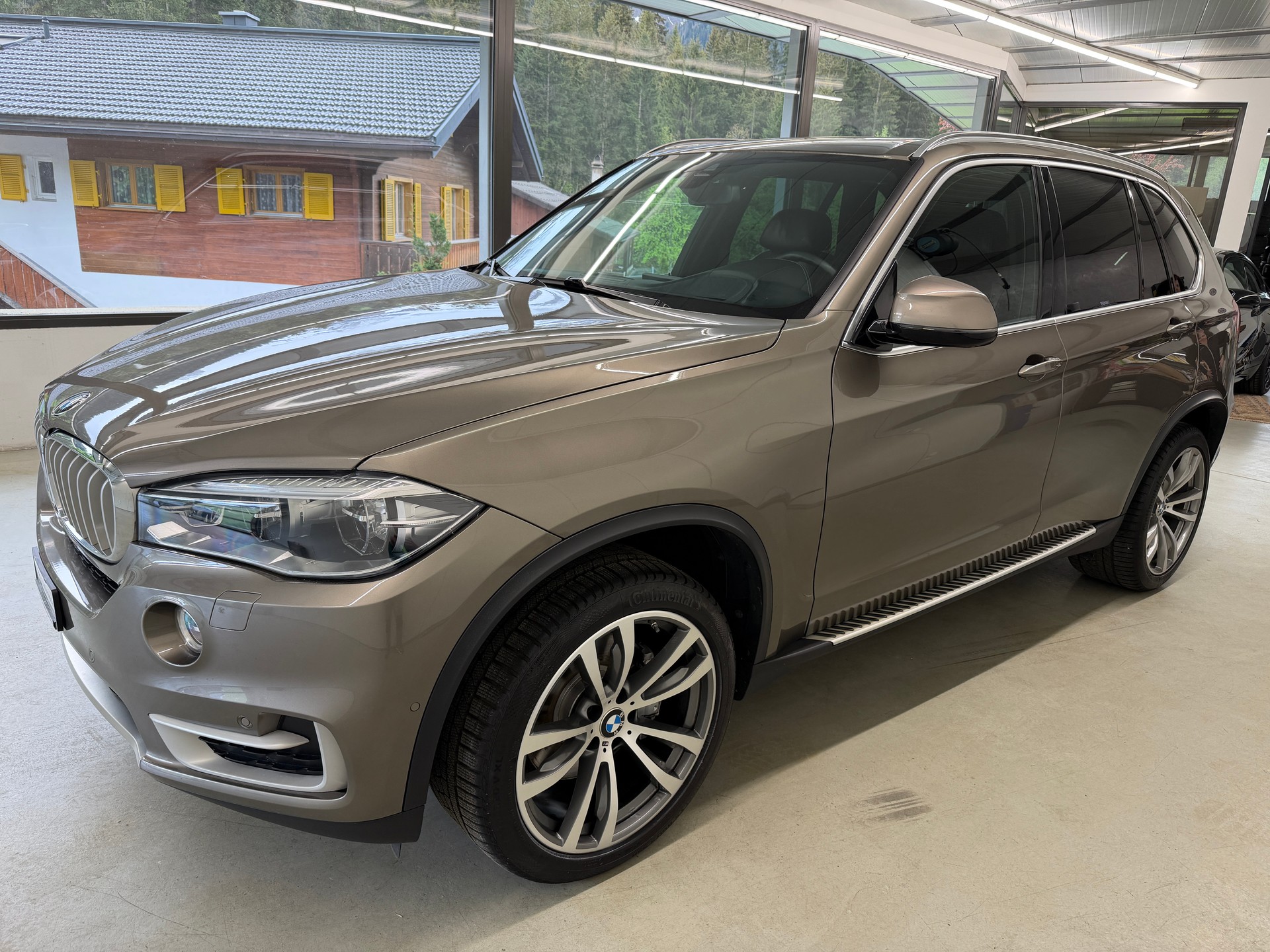 BMW X5 xDrive 40d Steptronic-image-9