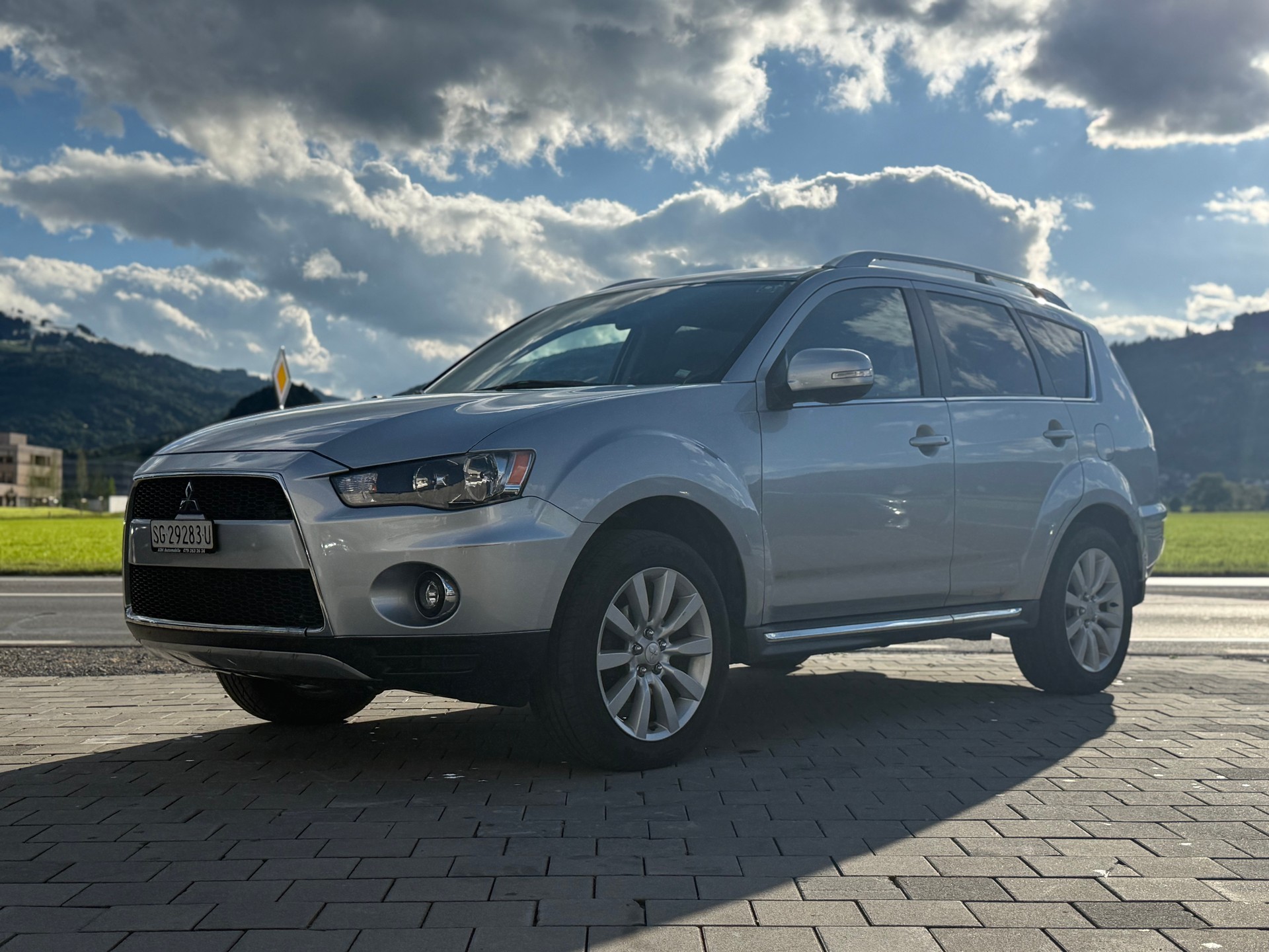 MITSUBISHI Outlander 2.2 DID Invite 4WD TC-SST