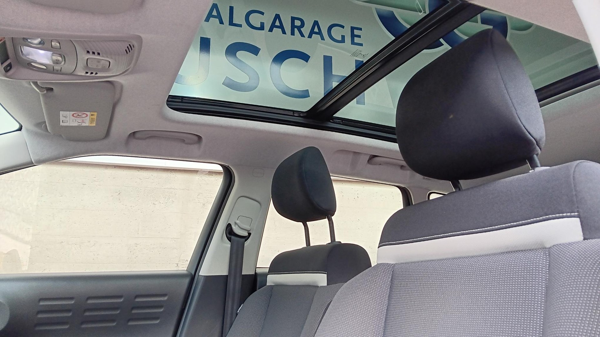 CITROEN C3 Aircross 1.2i PureTech Feel-image-11