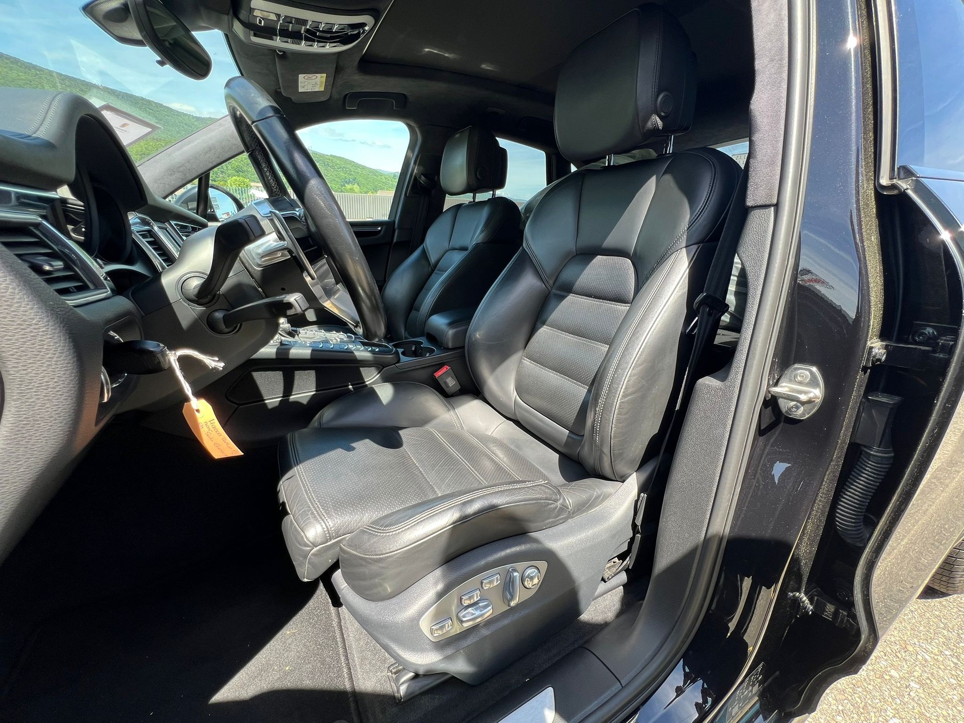 PORSCHE Macan Turbo PDK-image-5