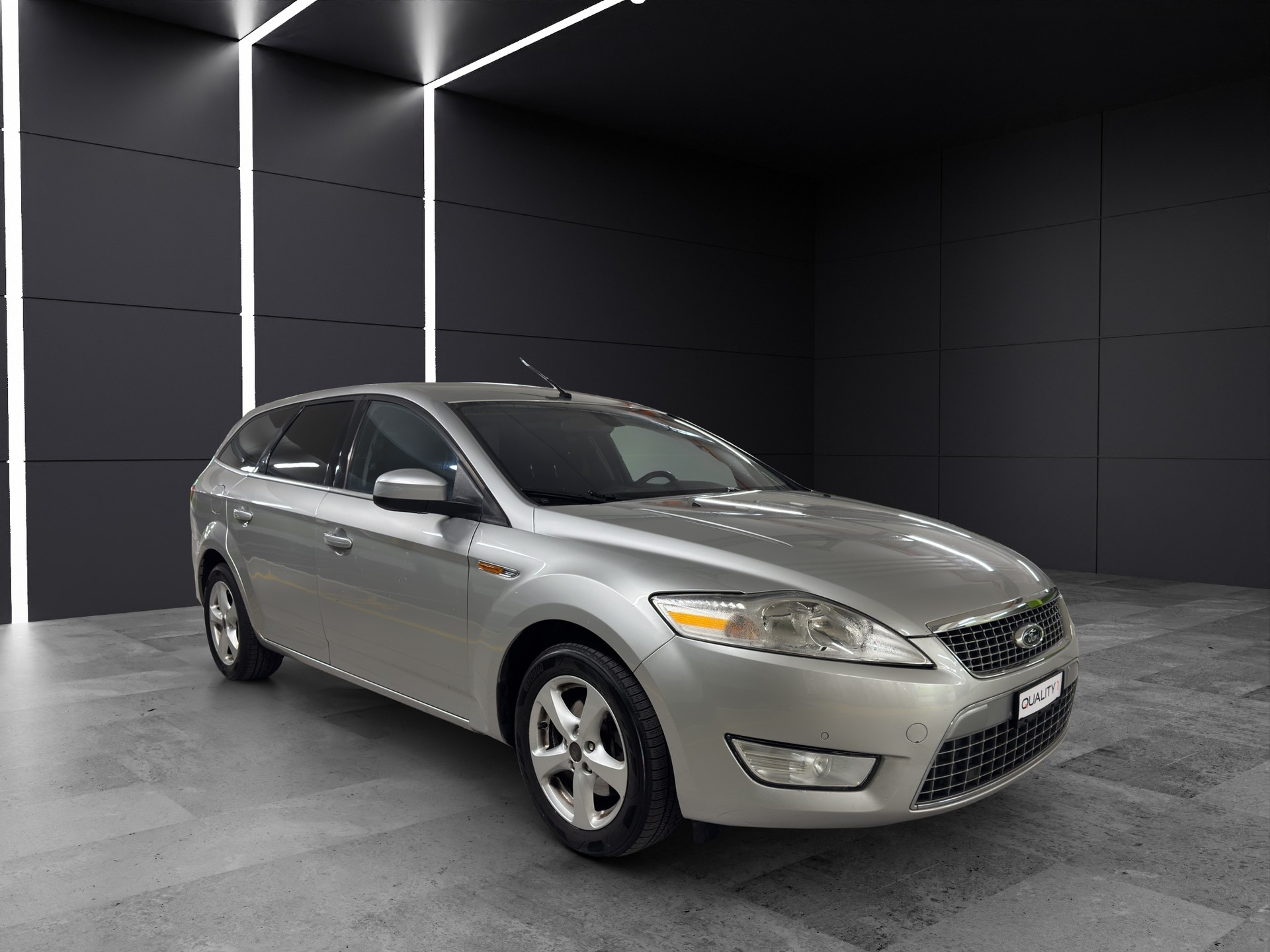 FORD Mondeo 2.0 TDCi 16V Titanium Executive-image-2