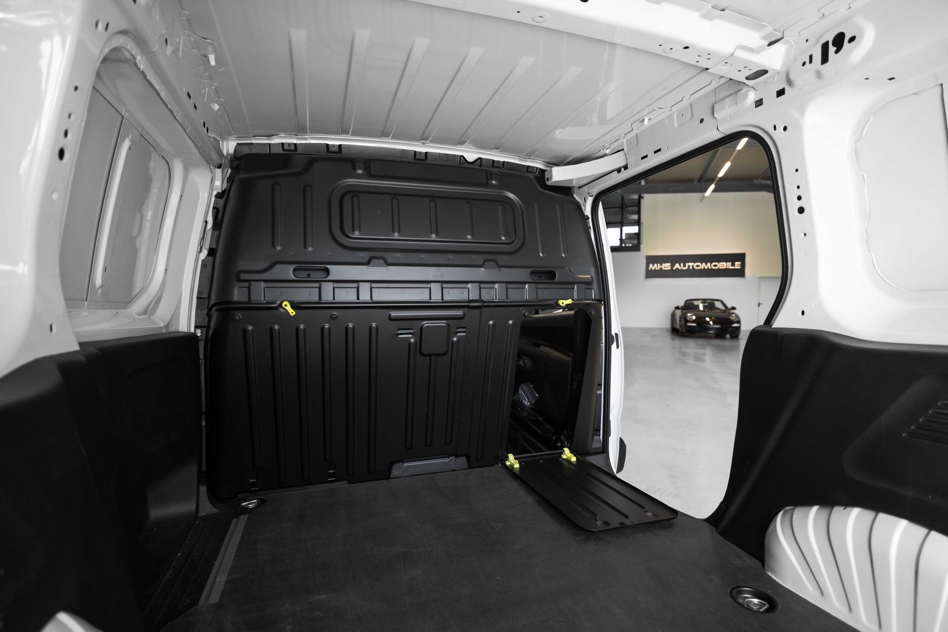 CITROEN e-Berlingo Van M L1 AHK MIT 2000KG ANHÄNGELAST-image-16
