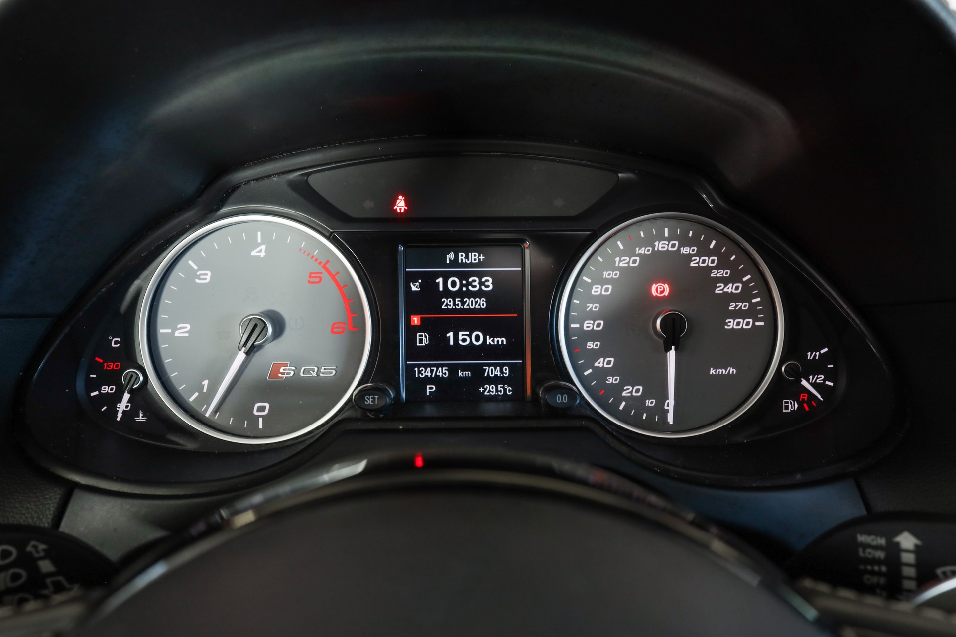 AUDI SQ5 3.0 TDI quattro tiptronic-image-14