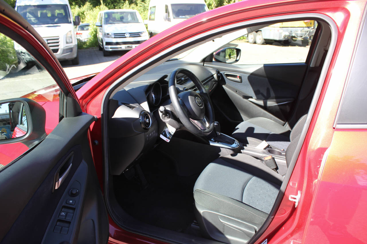 MAZDA 2 1.5 90 Ambition-image-5