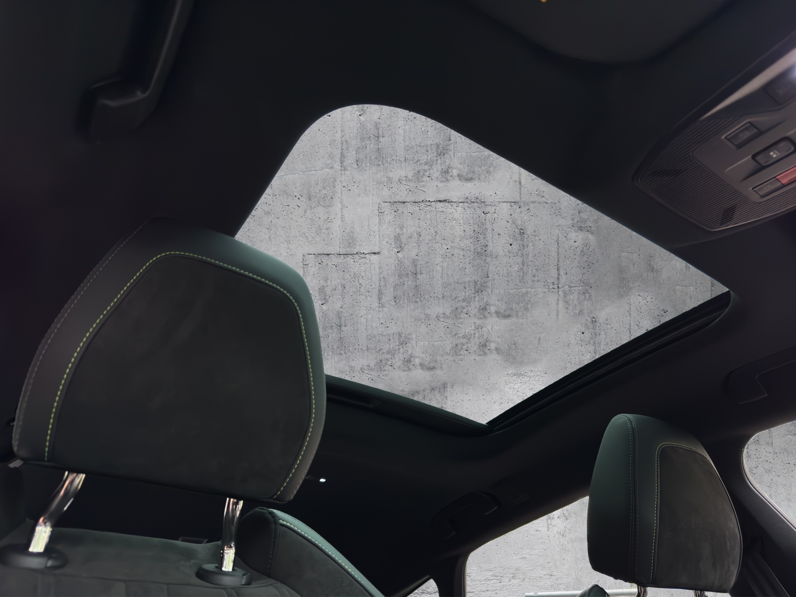 PEUGEOT 308 SW 1.6 PHEV 180 GT-showroom-element-2
