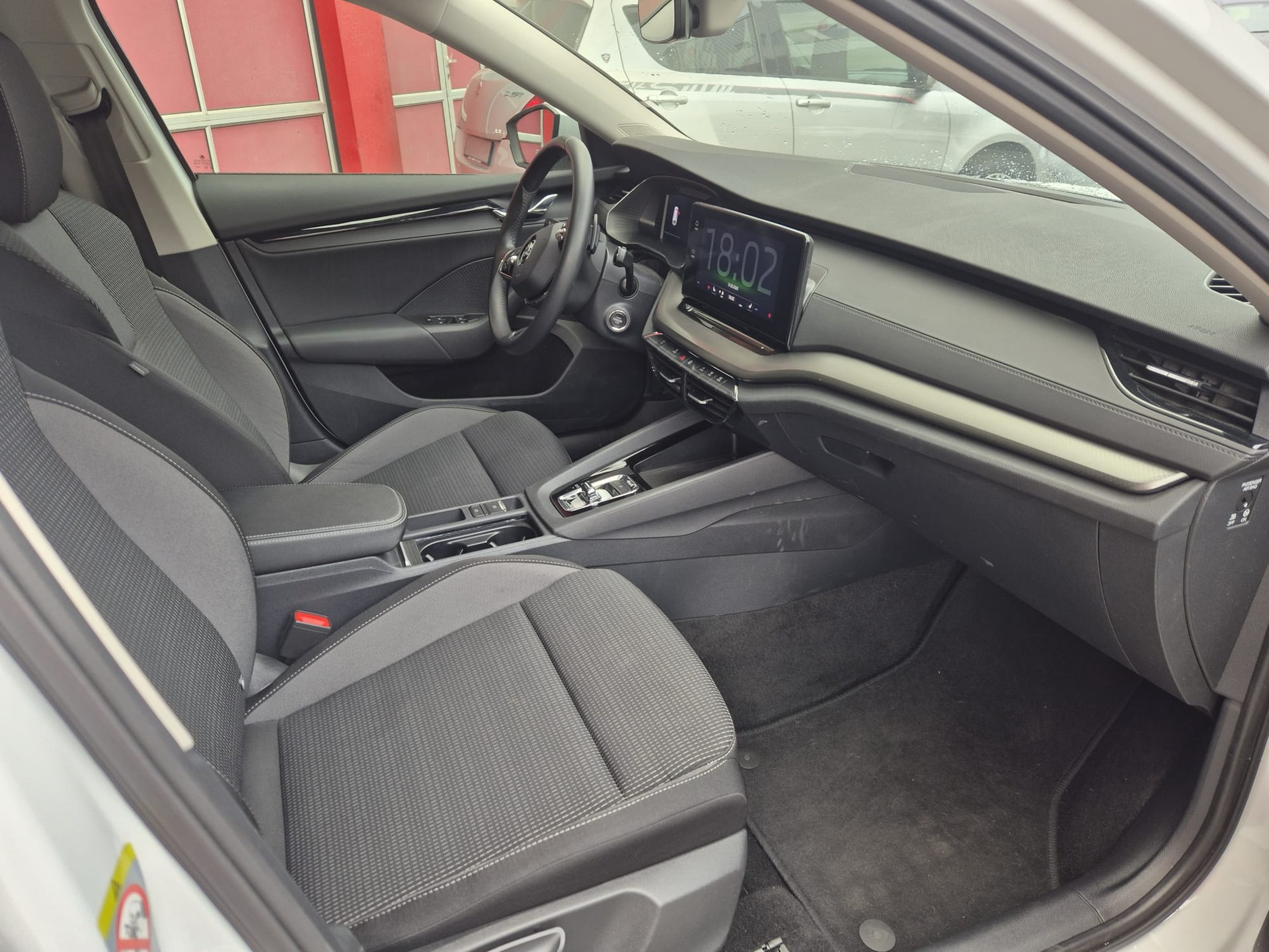 SKODA Octavia Combi 2.0 TDI DSG Ambition 4x4-image-6