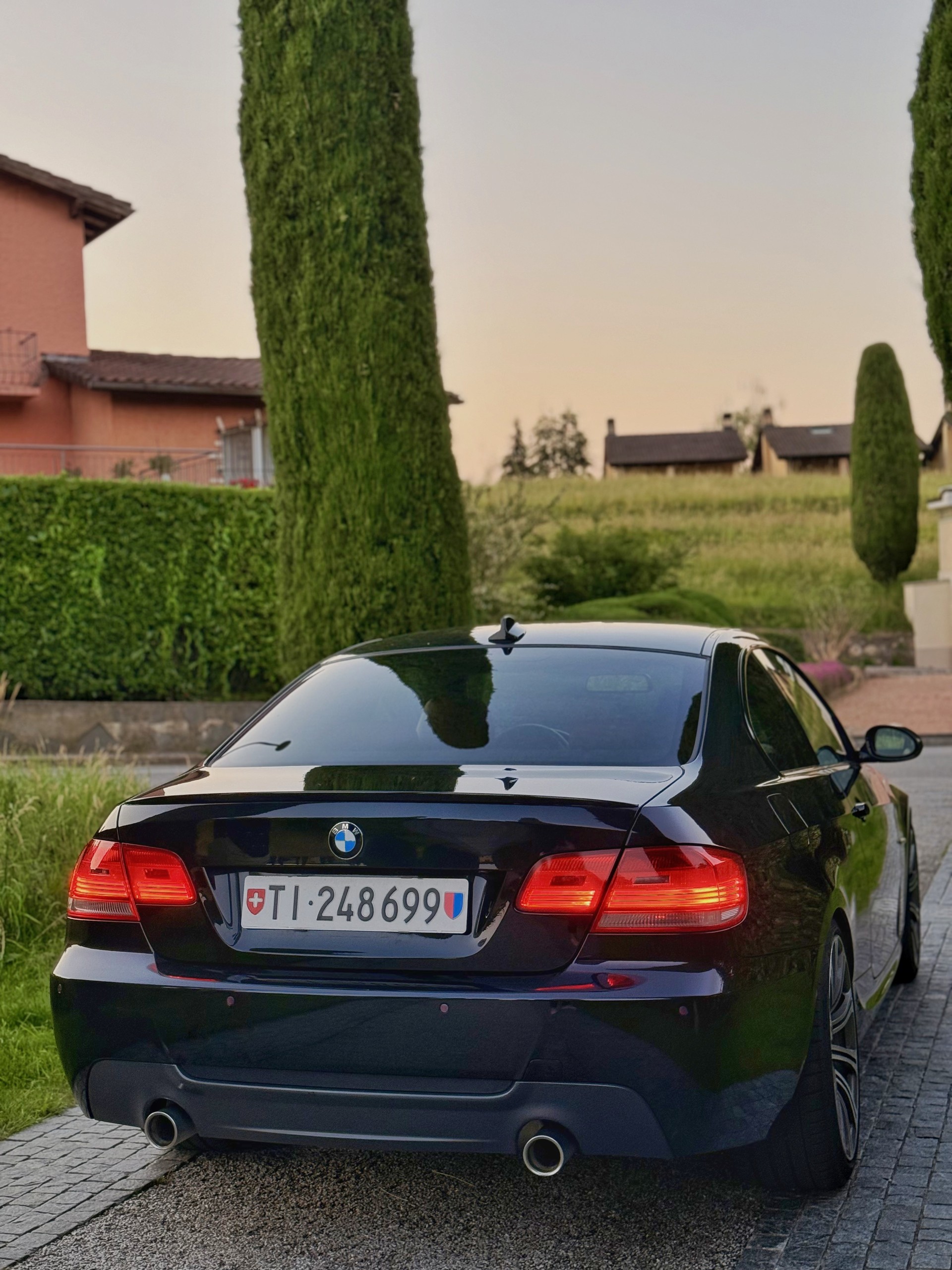 BMW 335d Coupé M Sportpaket Steptronic-image-6