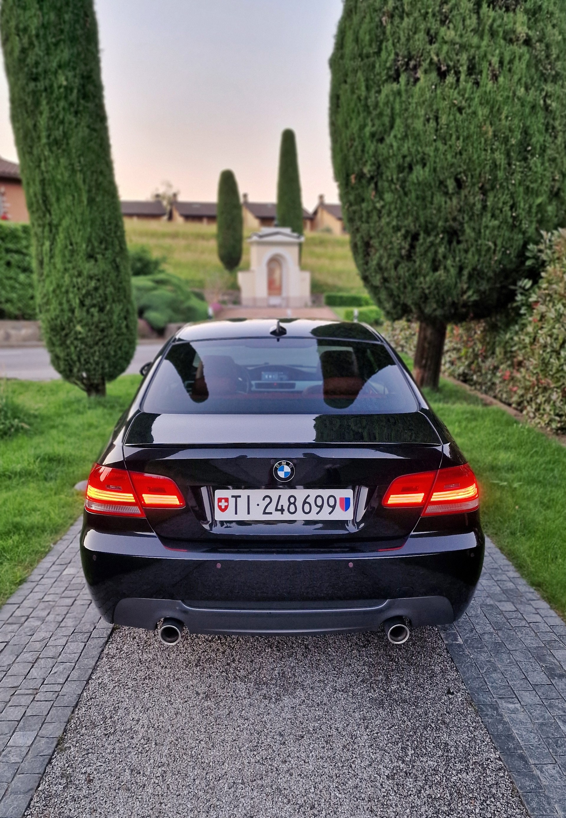 BMW 335d Coupé M Sportpaket Steptronic-image-9