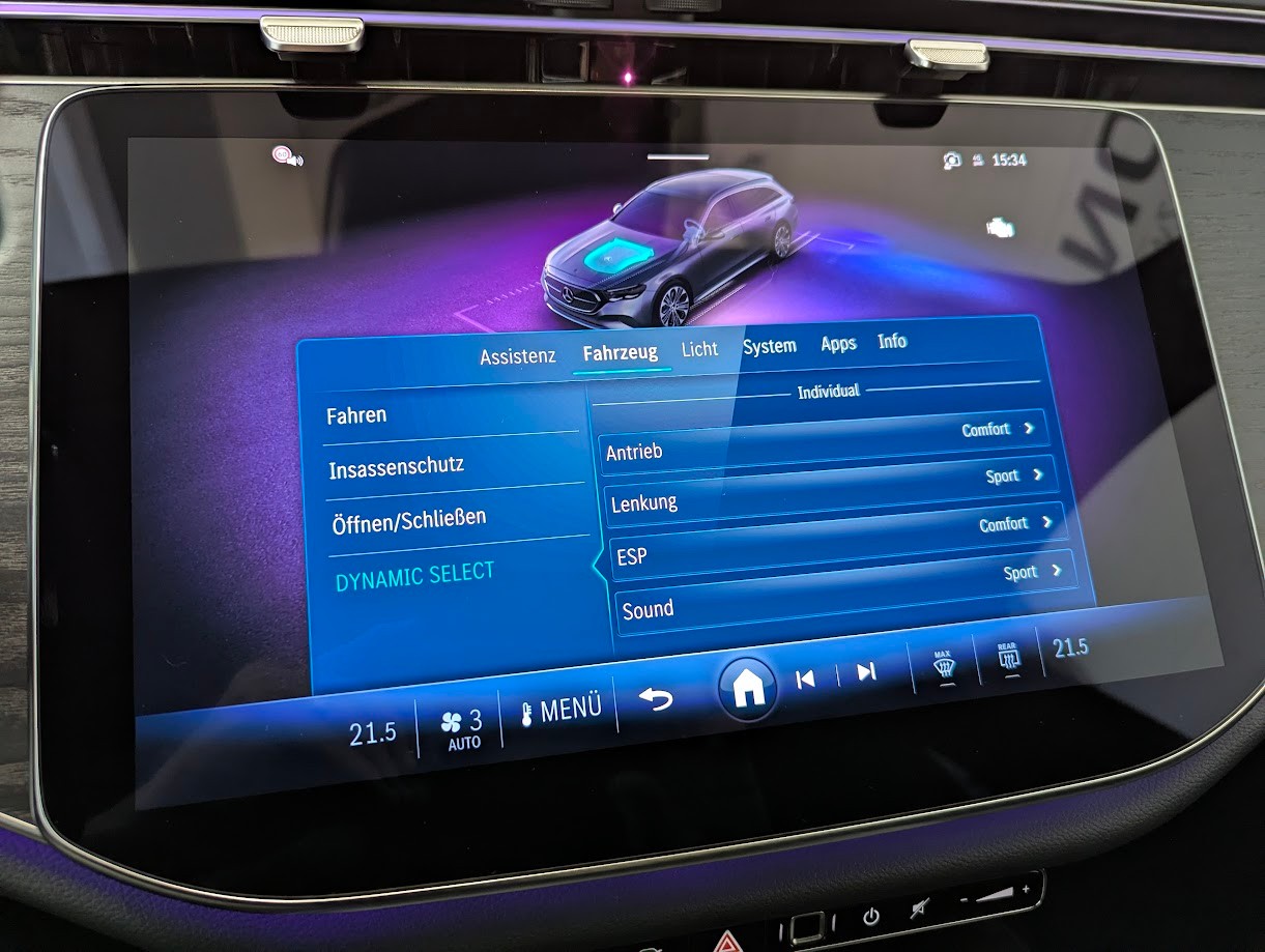 MERCEDES-BENZ E 220 d AMG Line 4Matic Kombi*NEUES MODELL WERKSGAR ASSISTS+ AHK 2'100KG MBUX-NAVI CAM NIGHT-PACK*-image-19